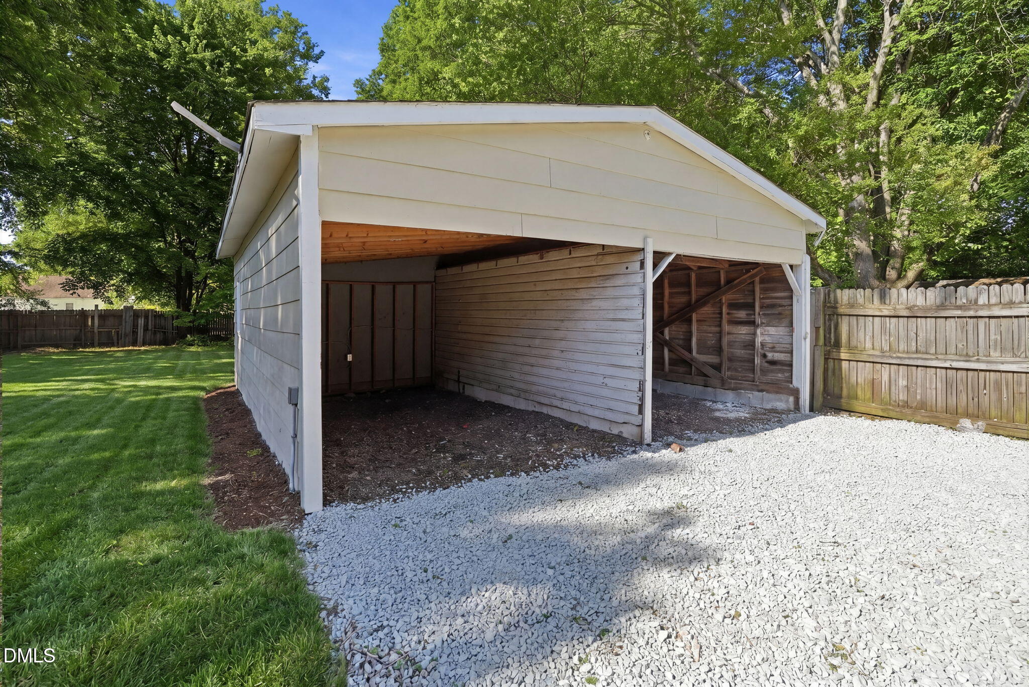 118 Davidson Avenue Property Photo 54