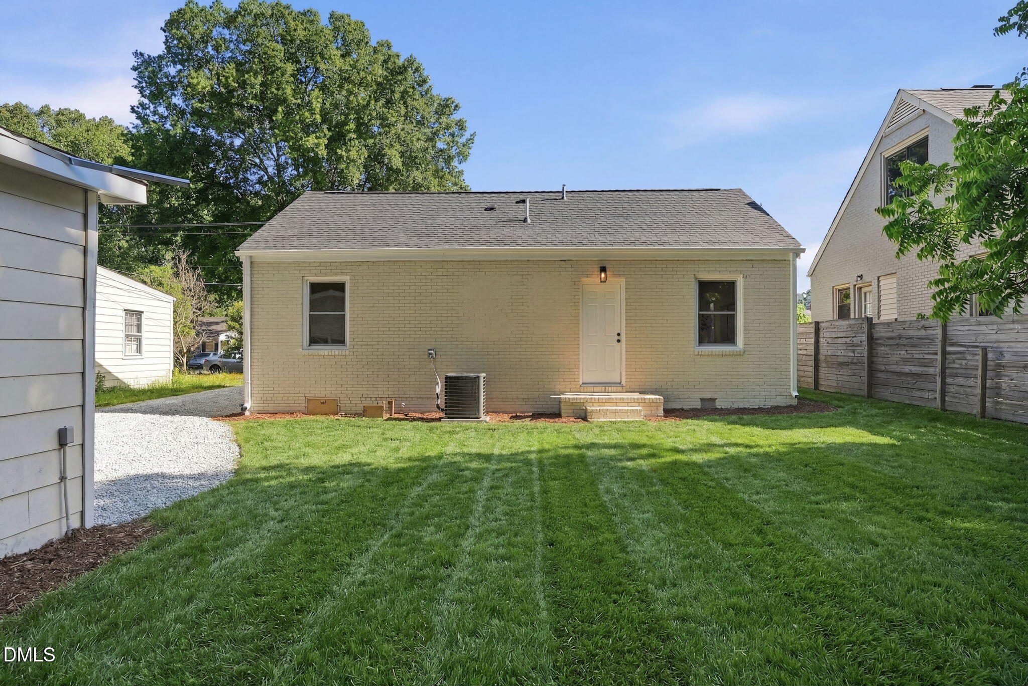118 Davidson Avenue Property Photo 60
