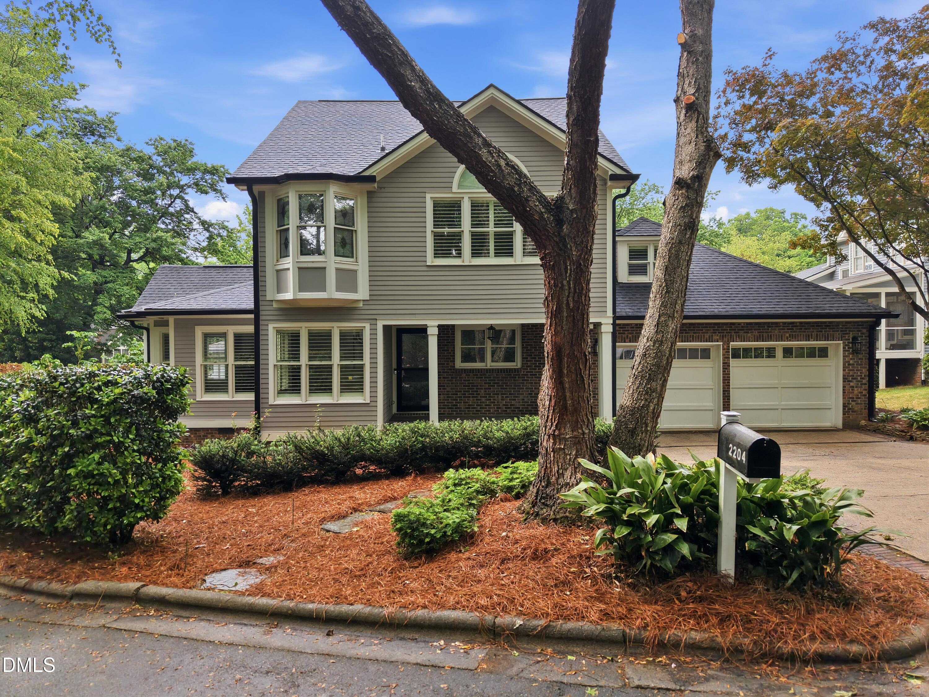 2204 Oxford Hills Drive Property Photo 1