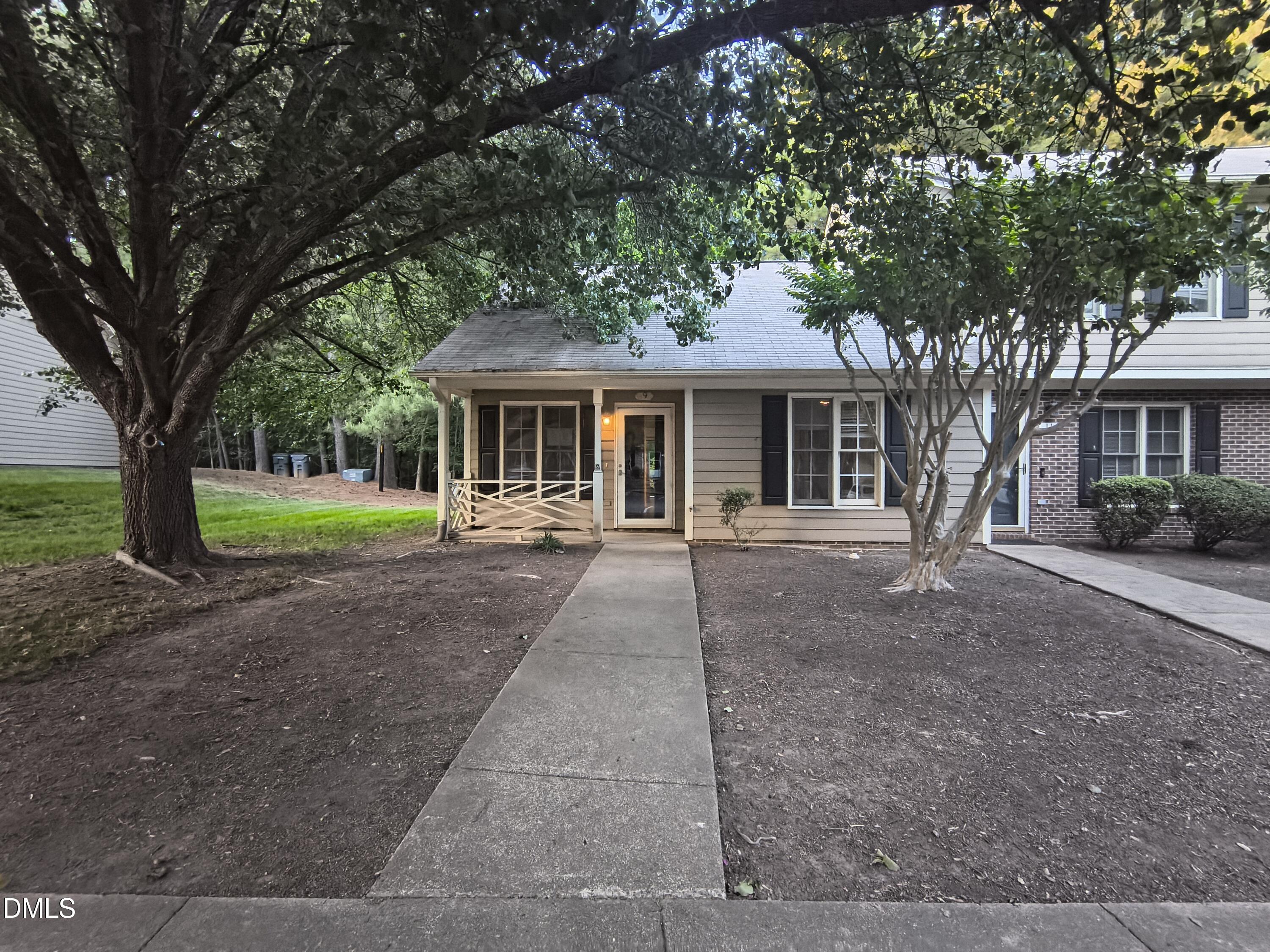 9 Crystal Oaks Court Property Photo 1
