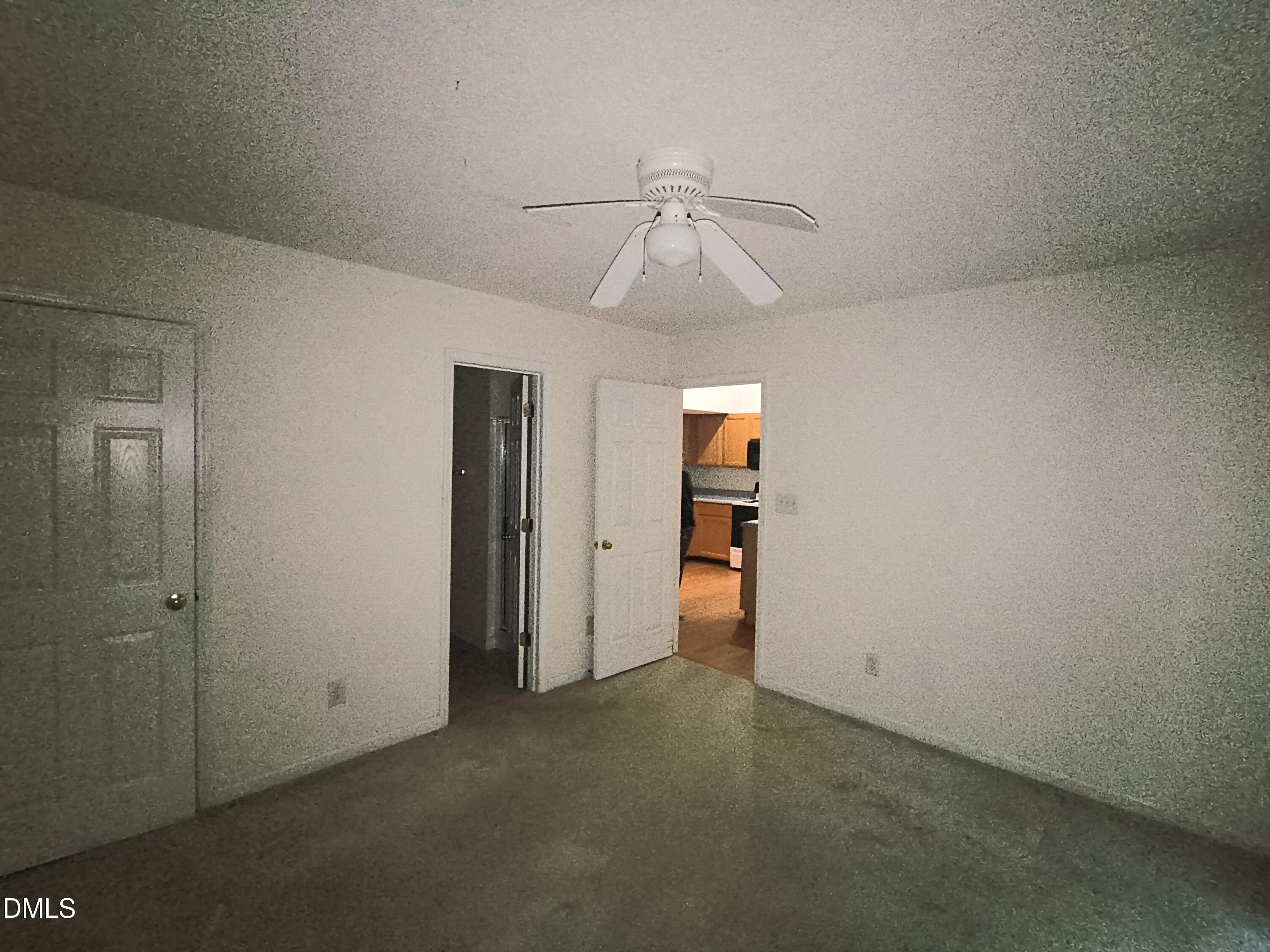 9 Crystal Oaks Court Property Photo 8