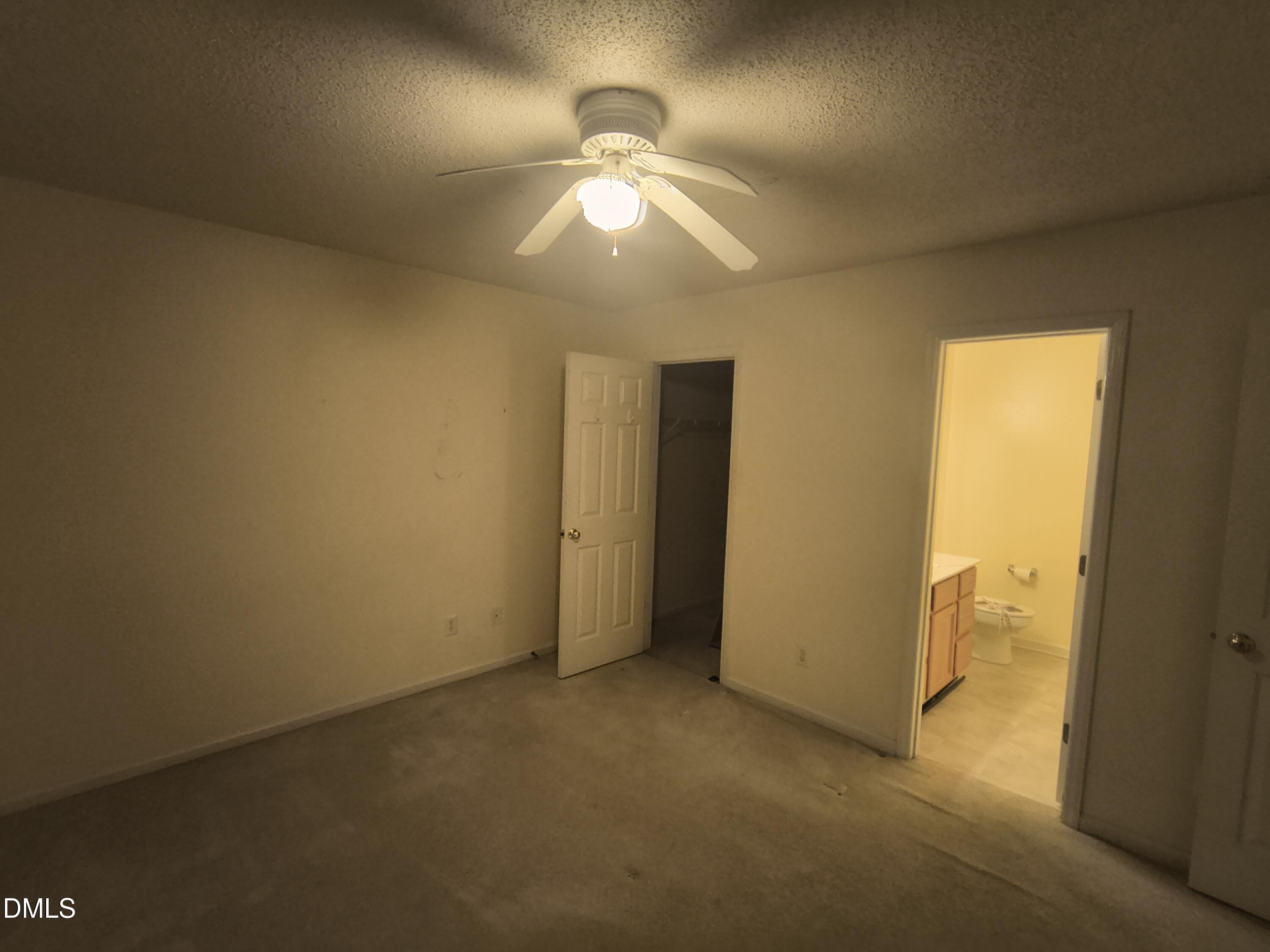 9 Crystal Oaks Court Property Photo 10