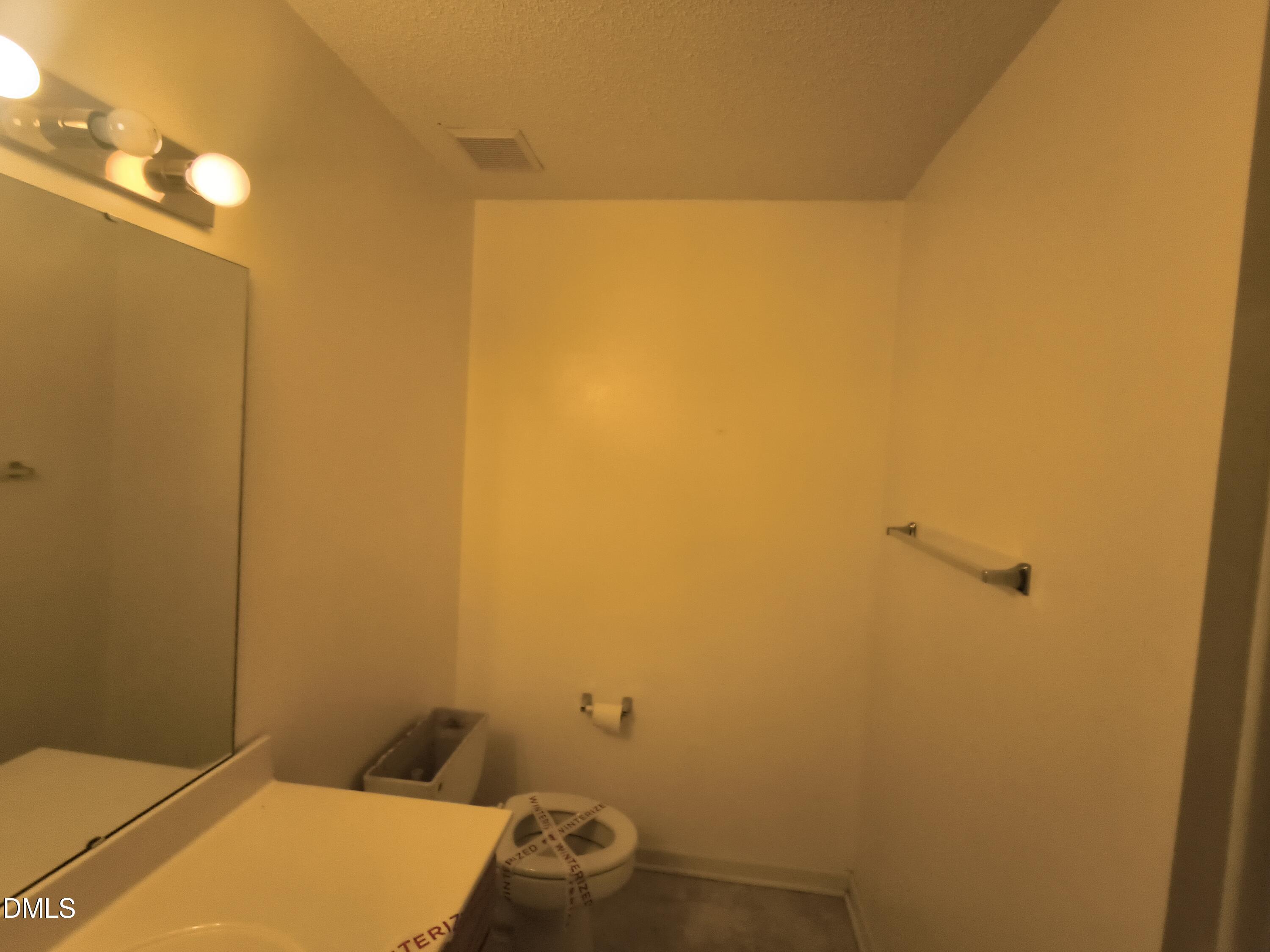 9 Crystal Oaks Court Property Photo 17