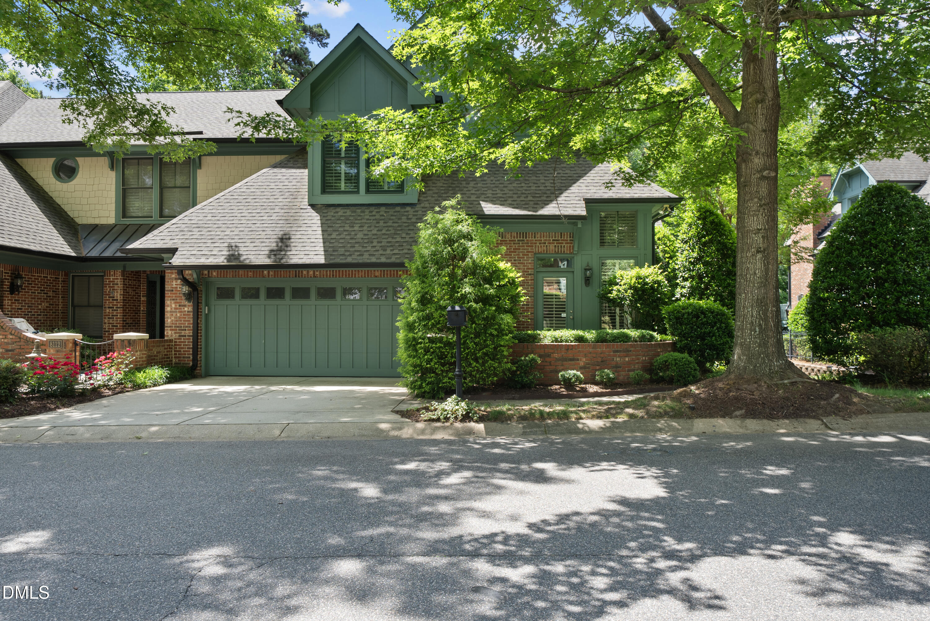 8110 Lloyd Allyns Way Property Photo 5