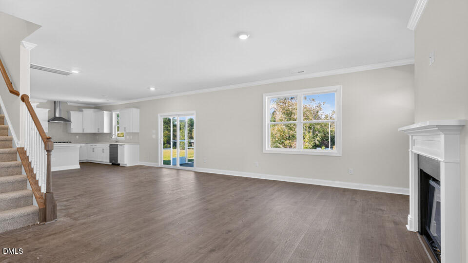 1532 Jasmine View Way Property Photo 10