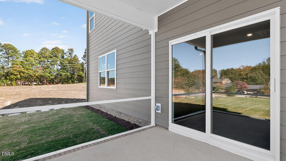 1532 Jasmine View Way Property Photo 33