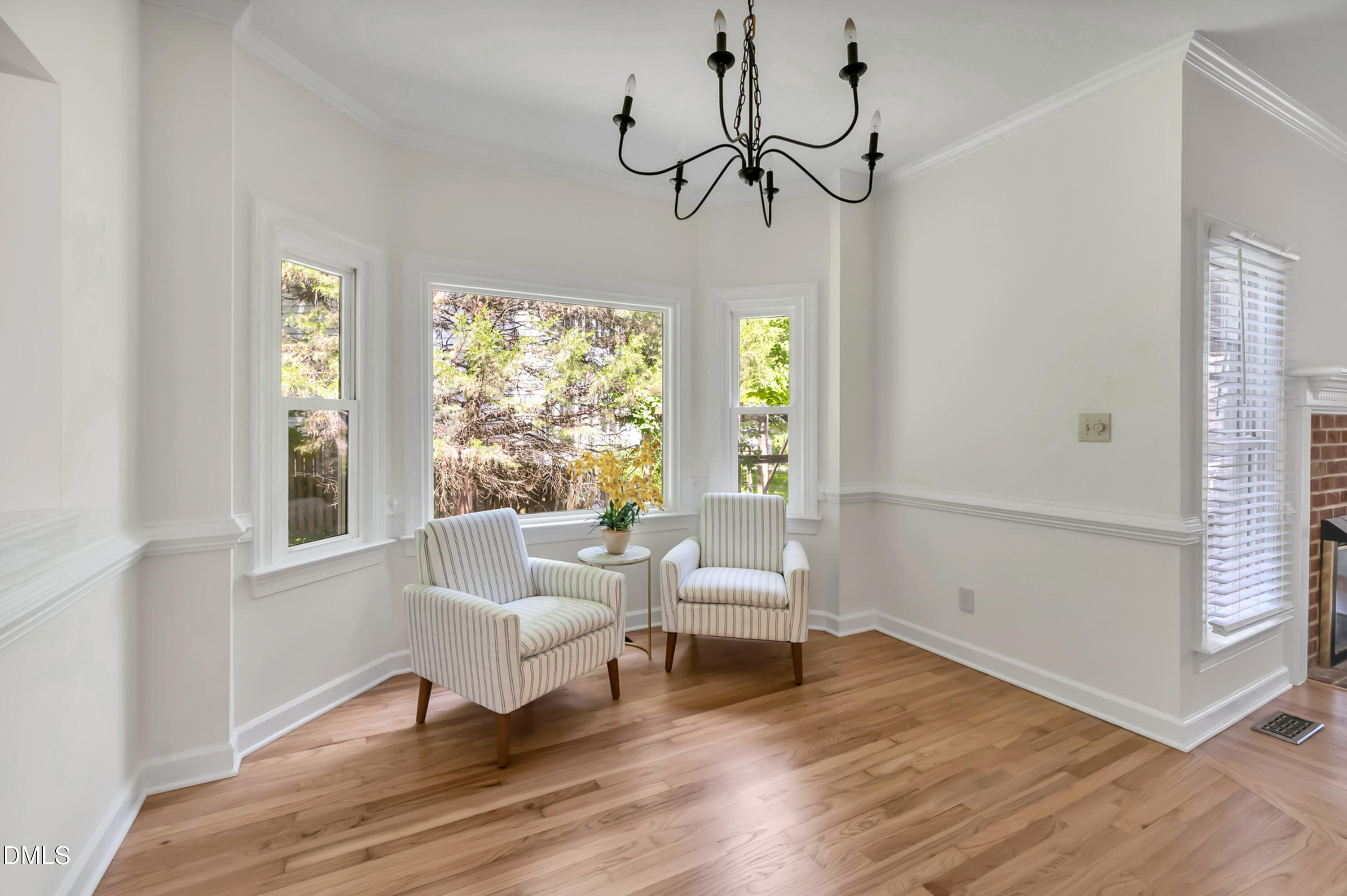 7500 Drayton Court Property Photo 4