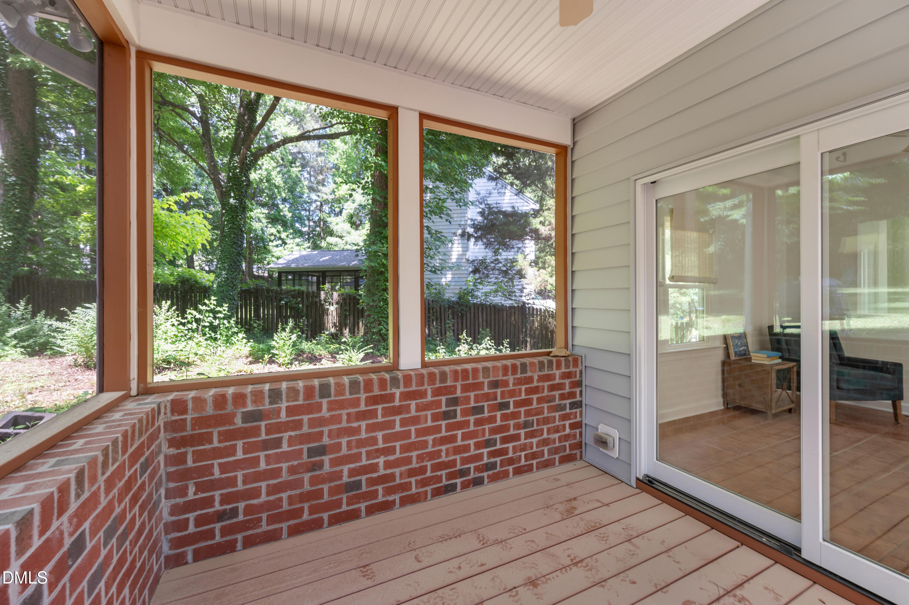 7500 Drayton Court Property Photo 10
