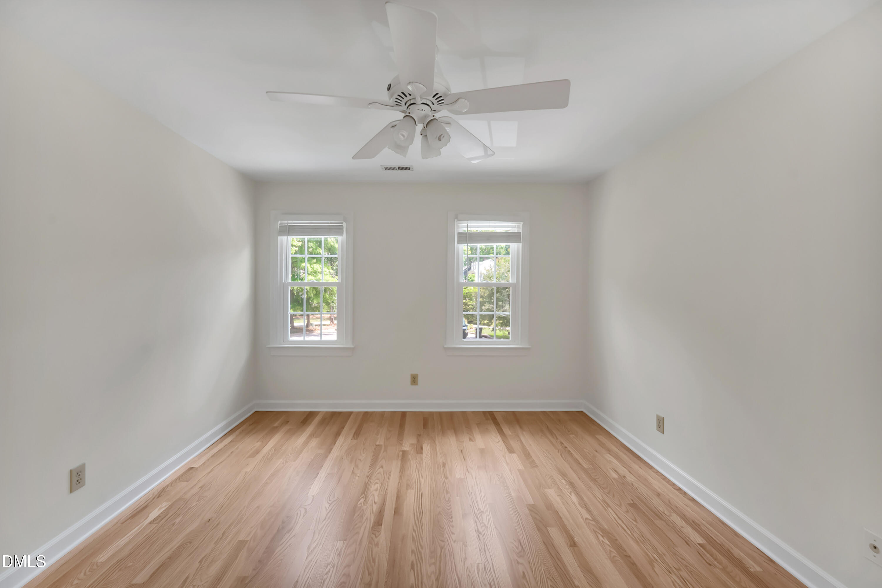 7500 Drayton Court Property Photo 11