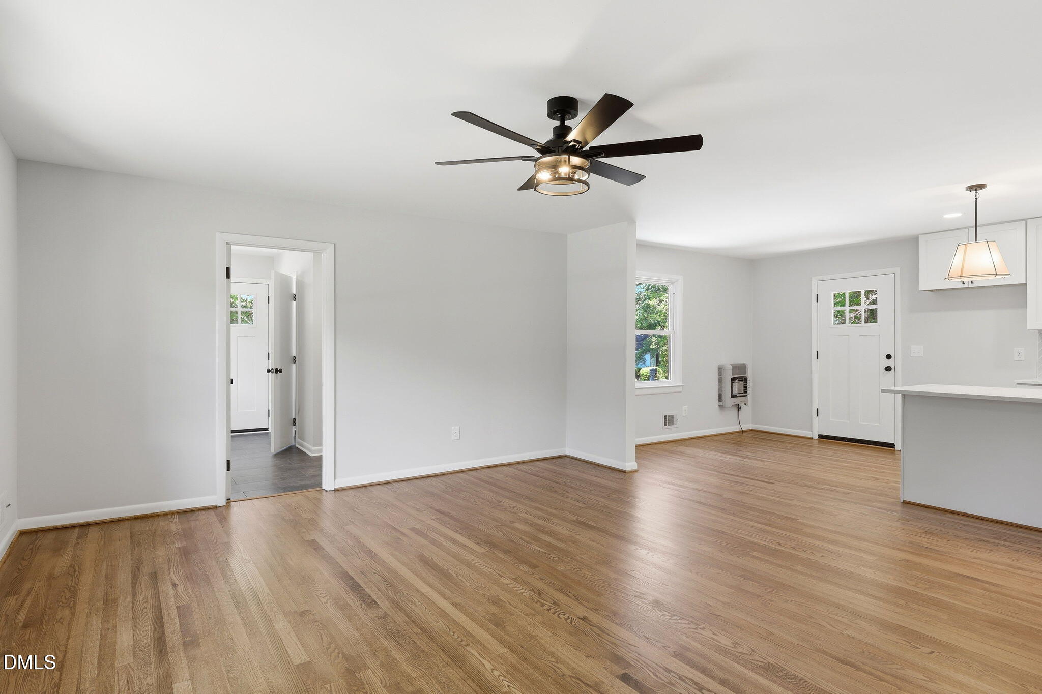 540 N Pine Street Property Photo 4