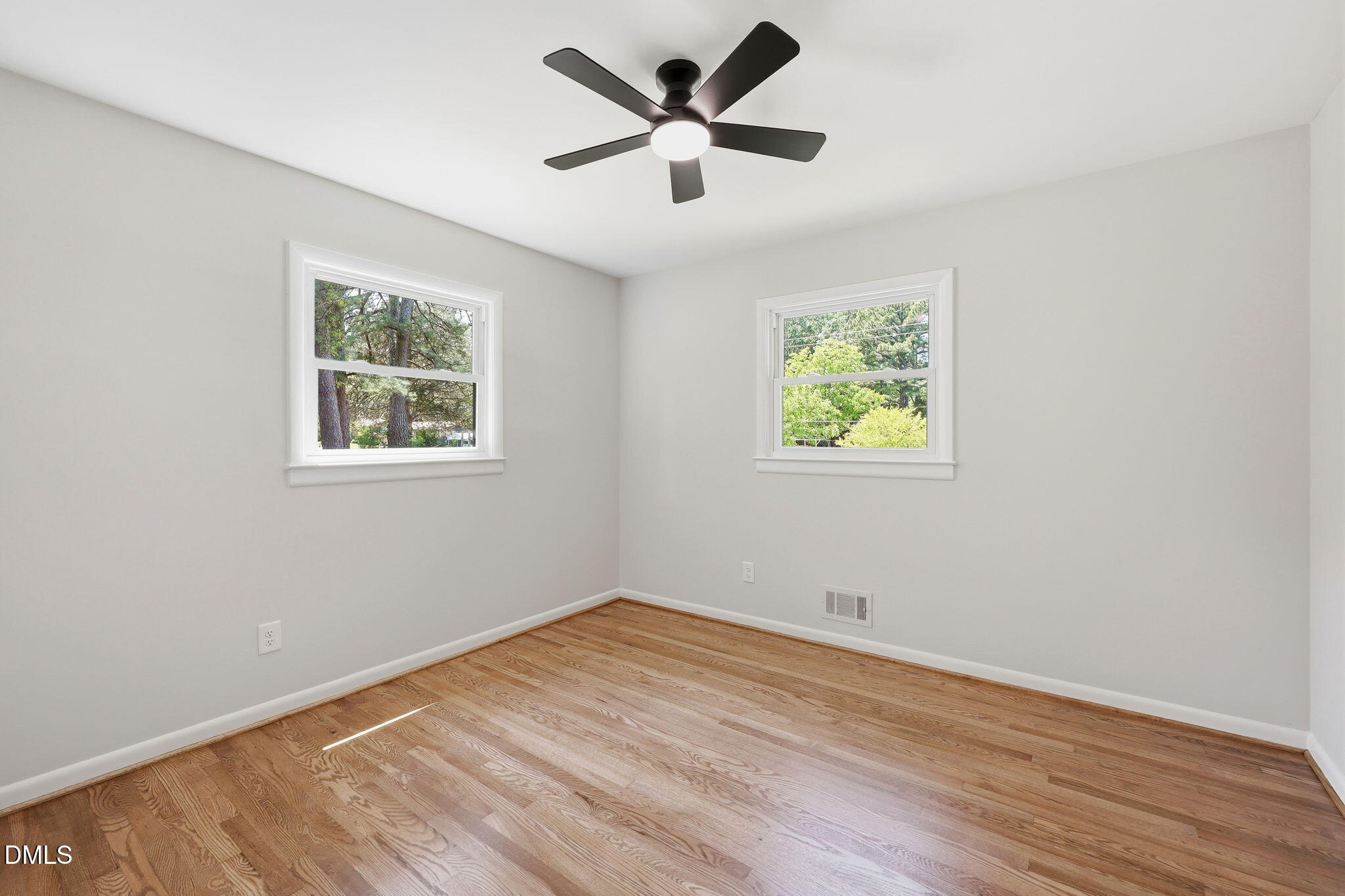 540 N Pine Street Property Photo 22