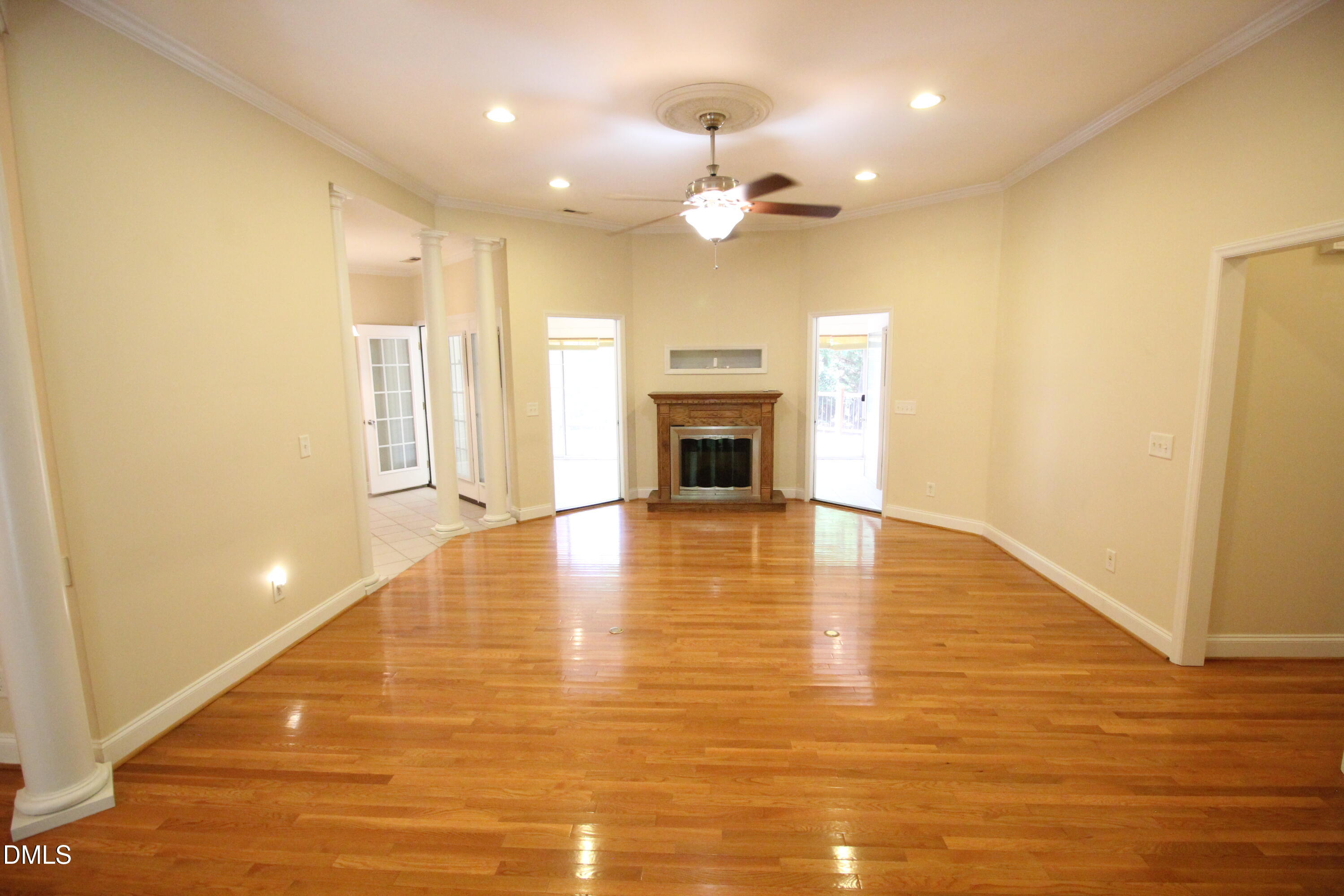 1102 Falling Stream Property Photo 13