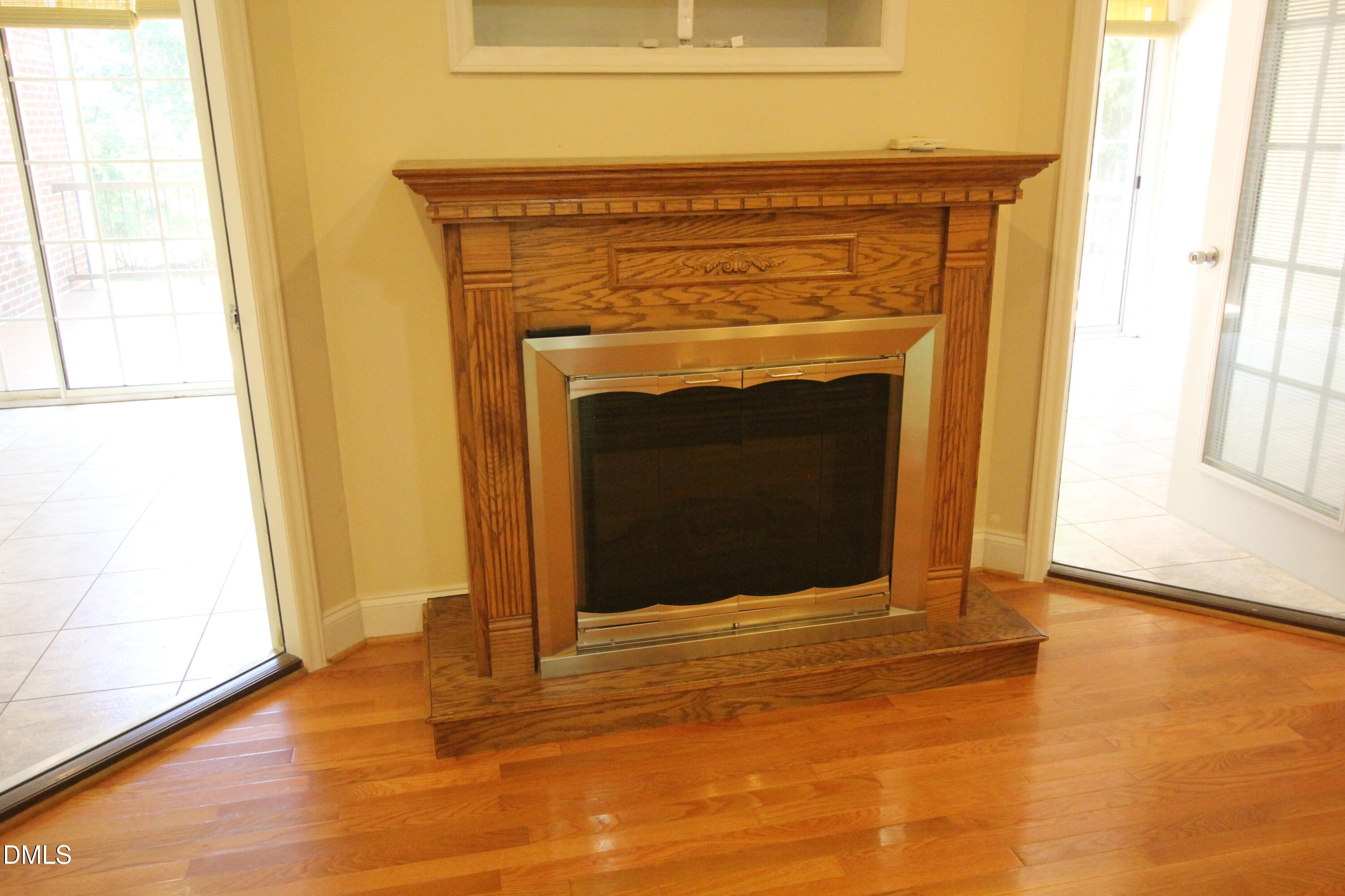 1102 Falling Stream Property Photo 14