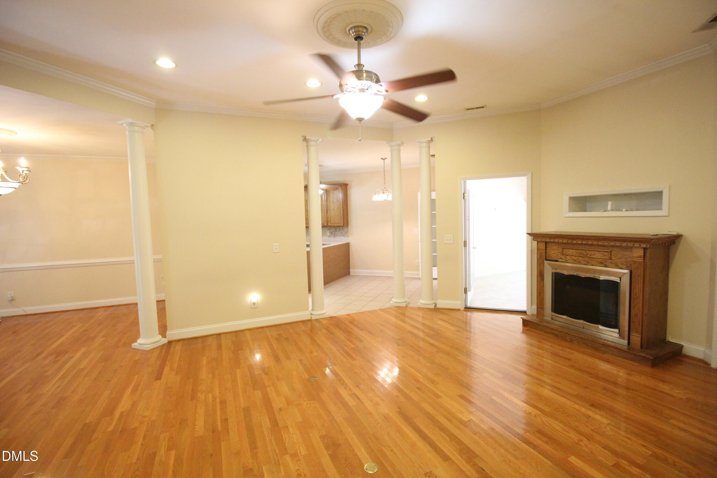 1102 Falling Stream Property Photo 15