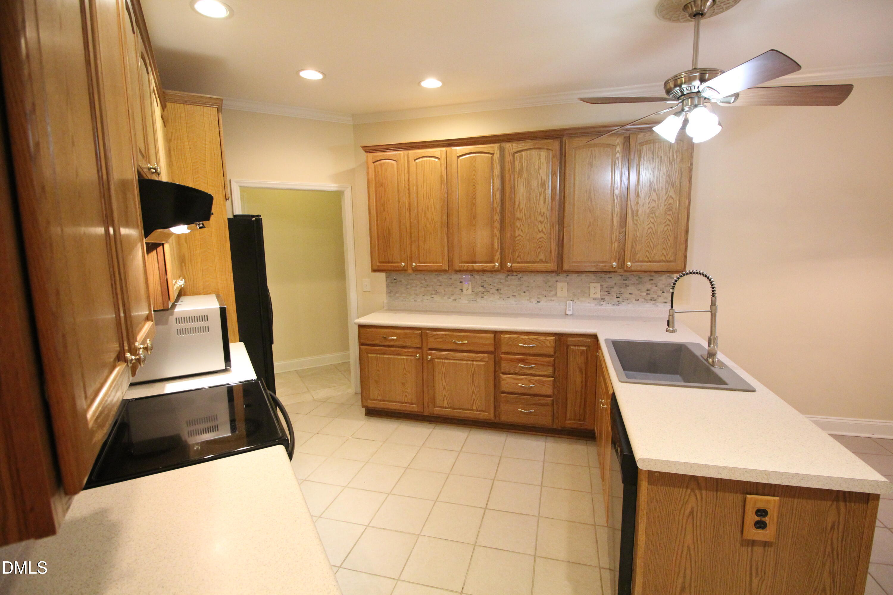1102 Falling Stream Property Photo 22