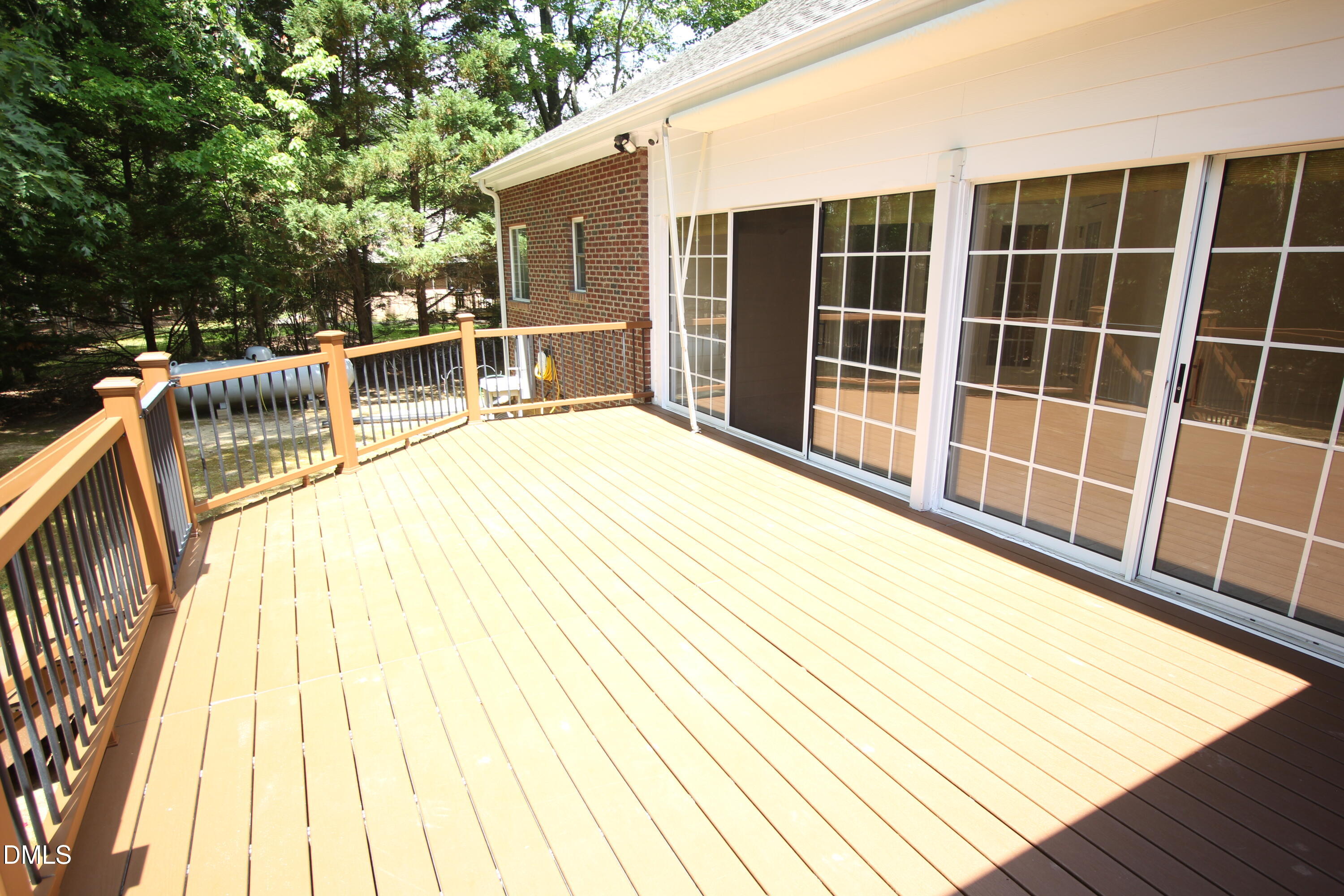 1102 Falling Stream Property Photo 54