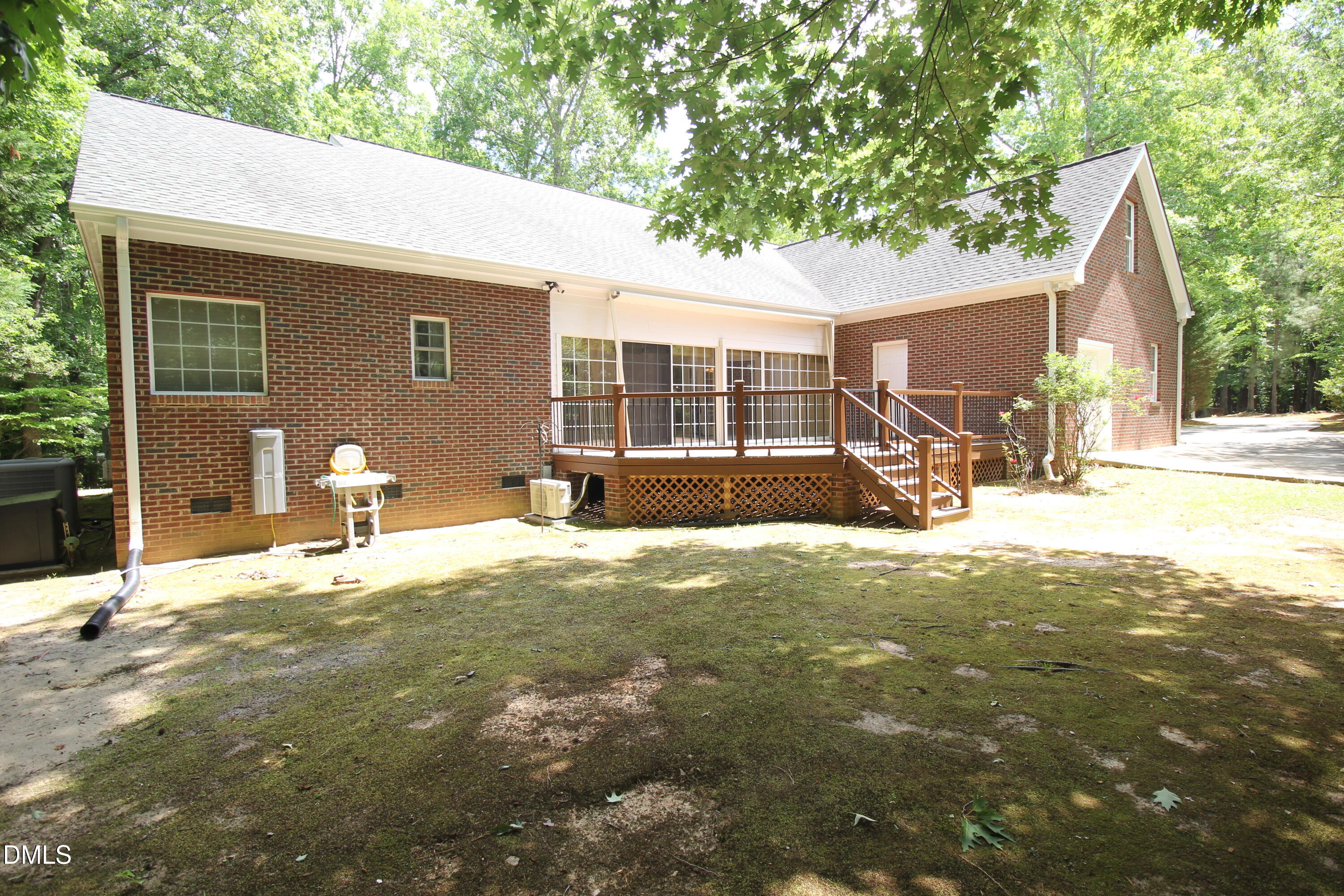 1102 Falling Stream Property Photo 57