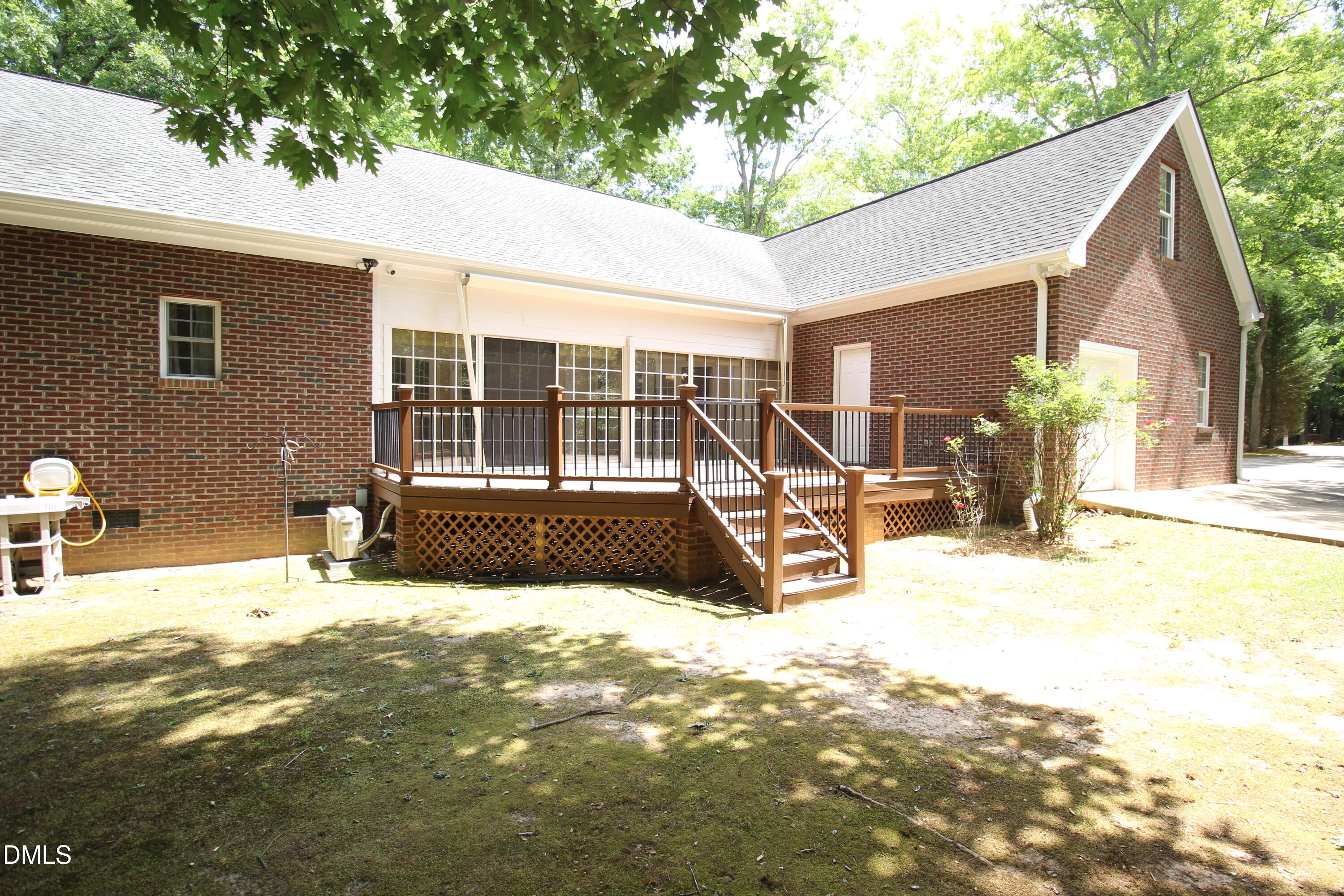 1102 Falling Stream Property Photo 58