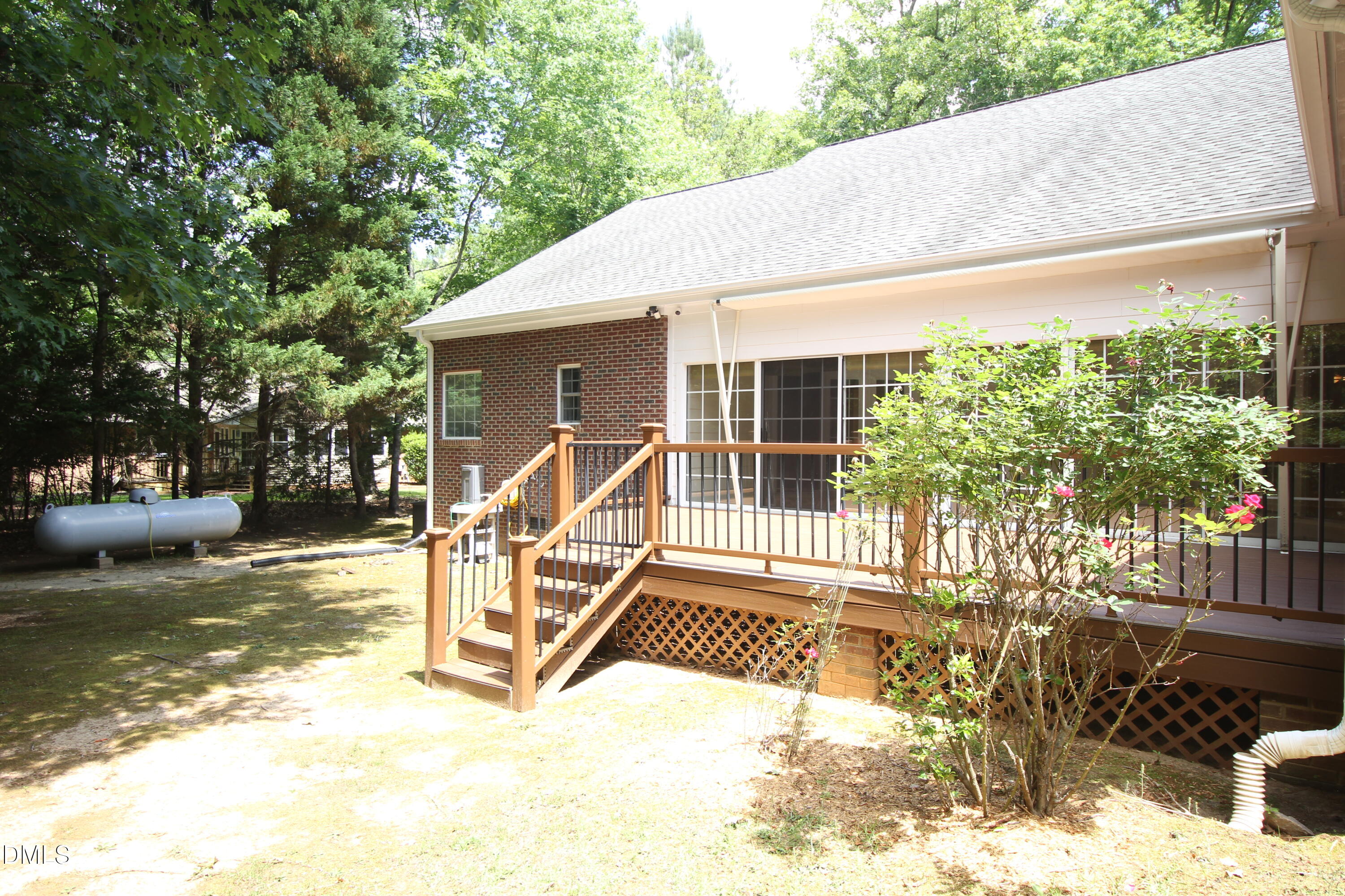 1102 Falling Stream Property Photo 61