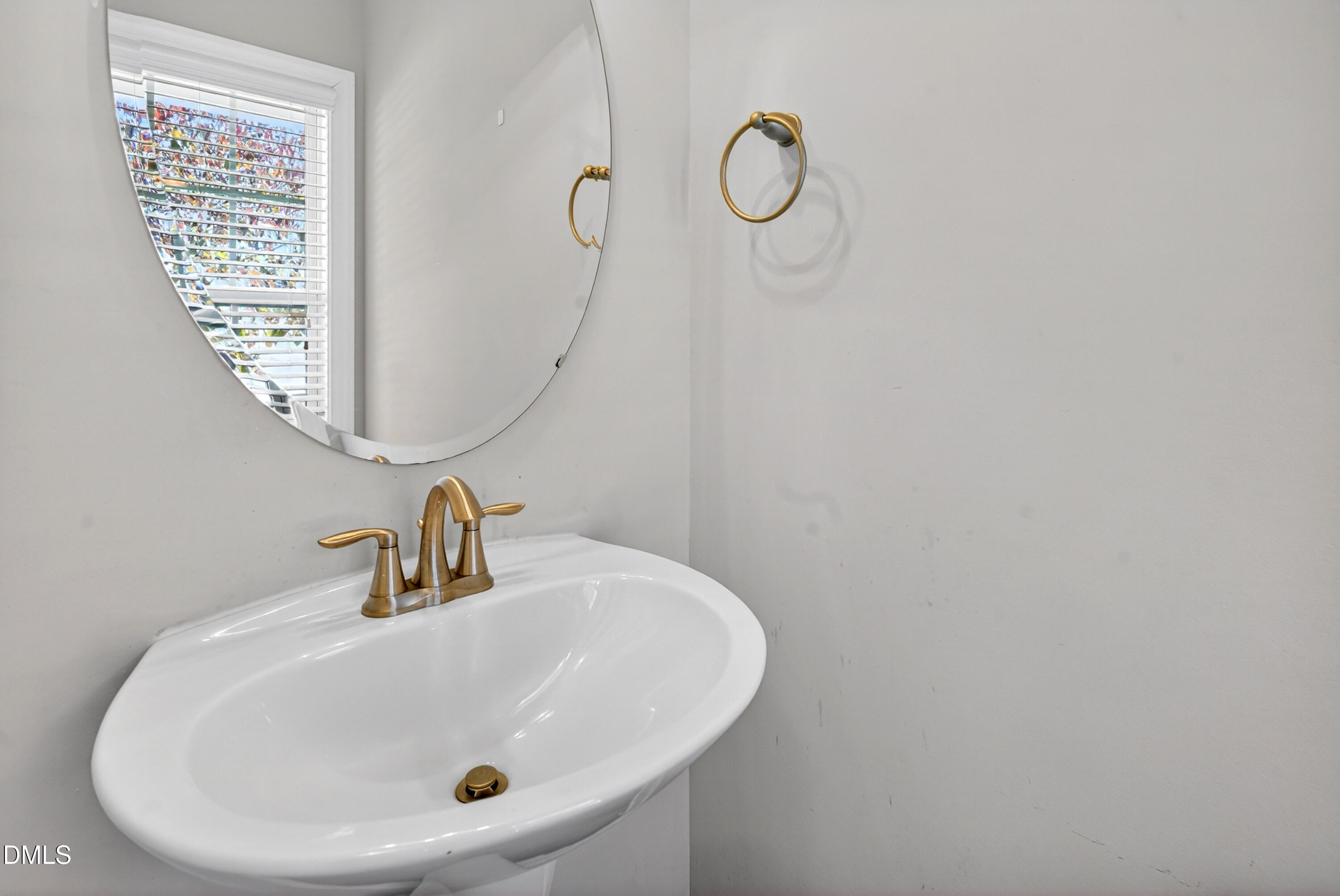 1061 Monmouth Loop Property Photo 10
