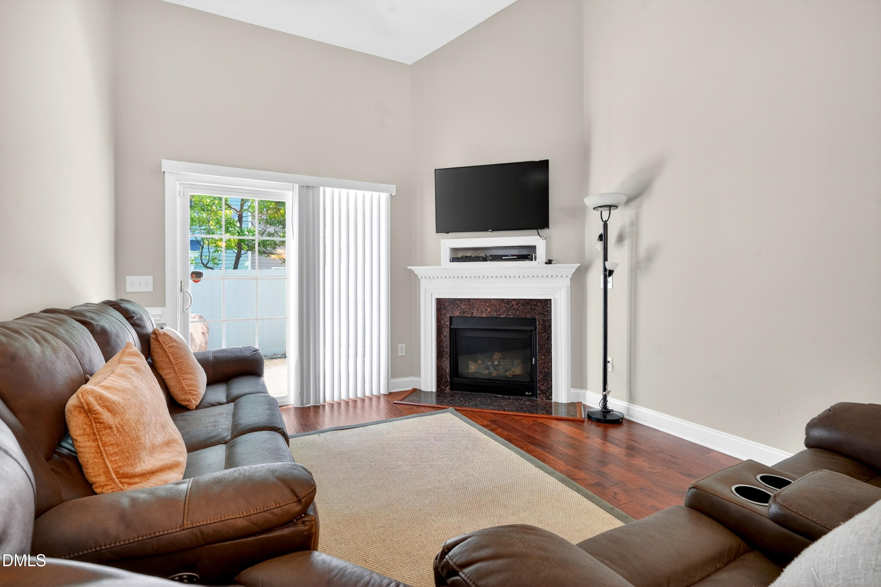 1061 Monmouth Loop Property Photo 14