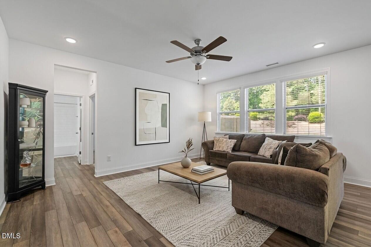 104 Hoyne Way Property Photo 2