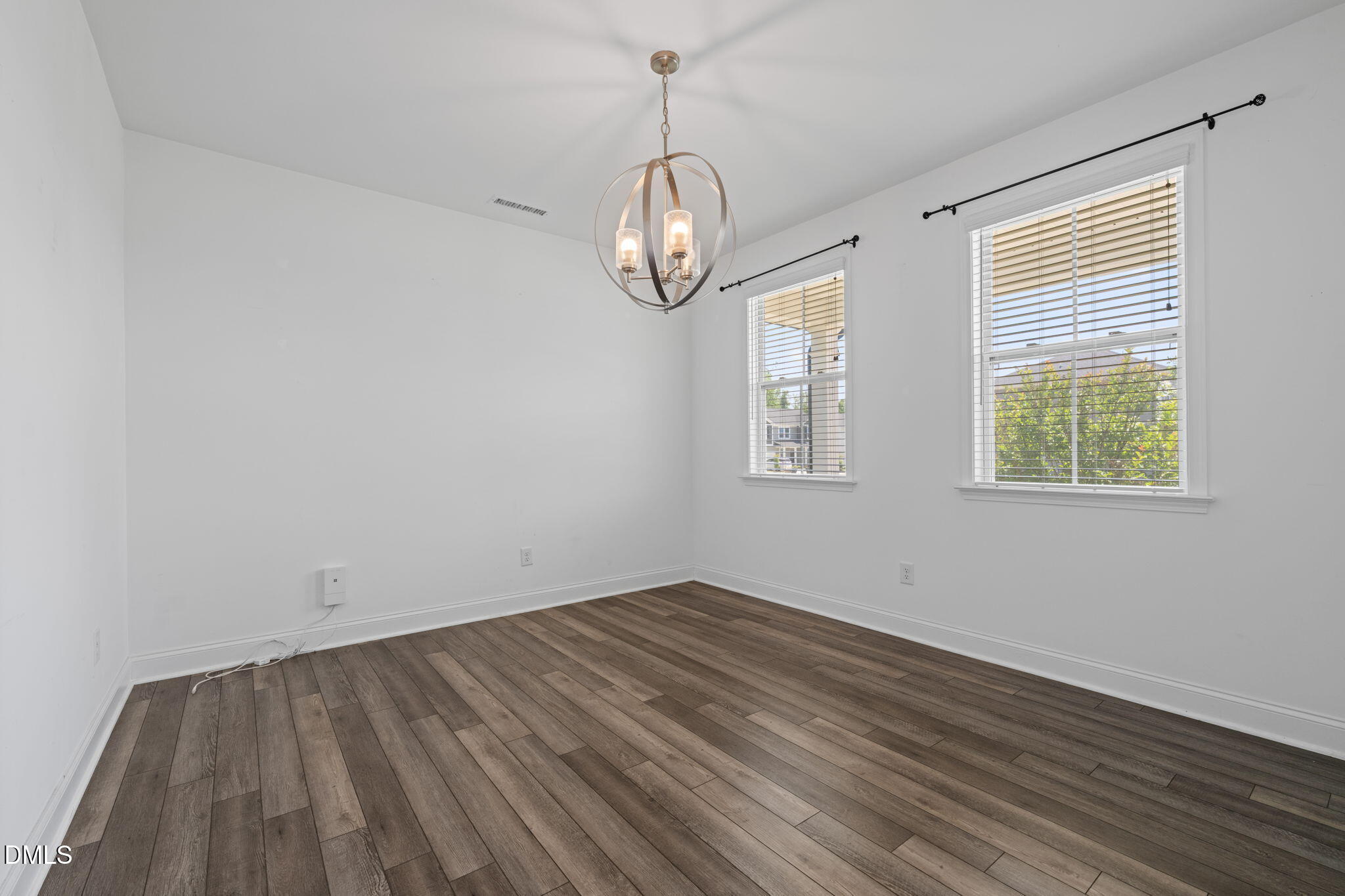 104 Hoyne Way Property Photo 15