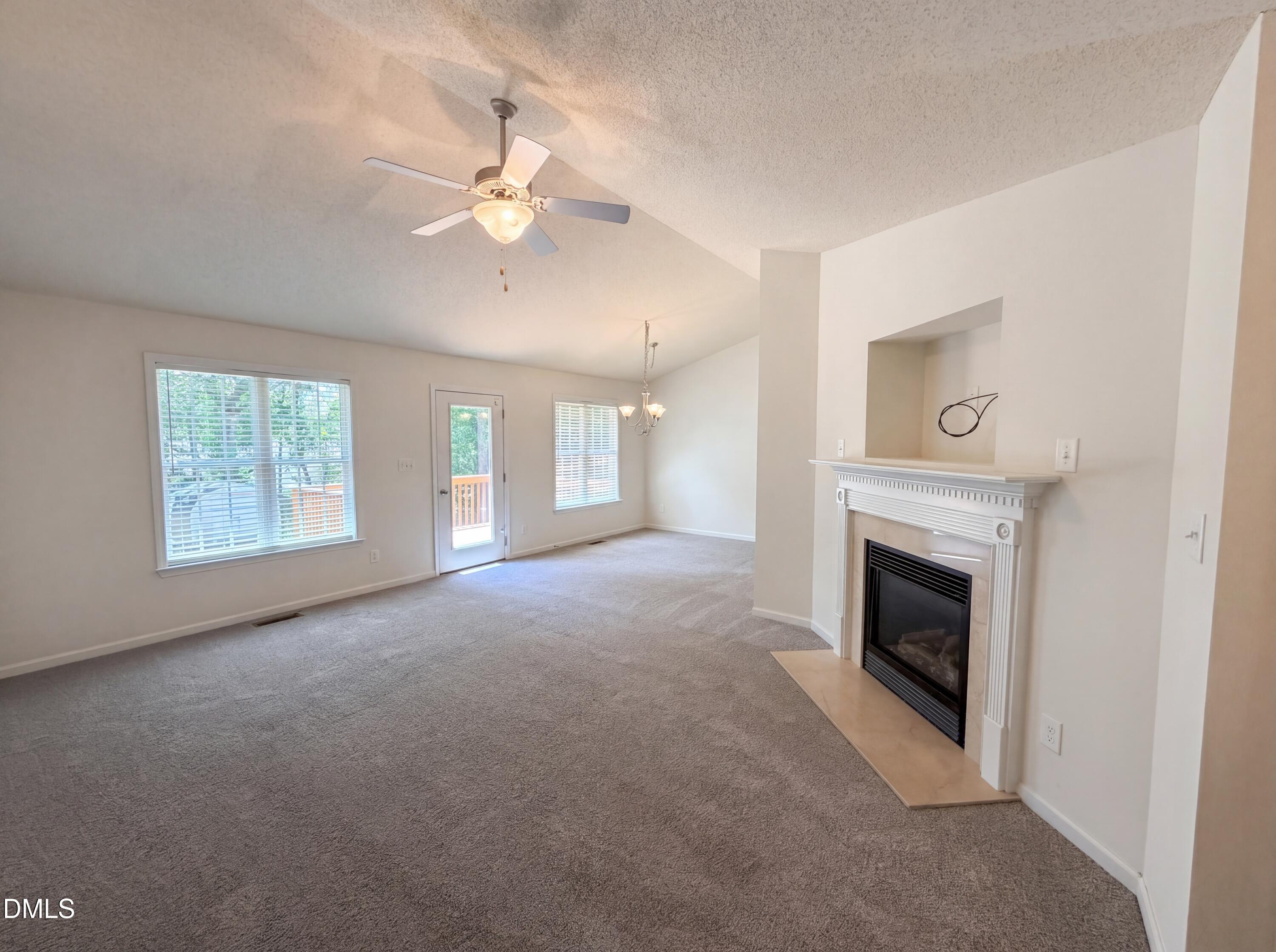 470 Kinsman Court Property Photo 3