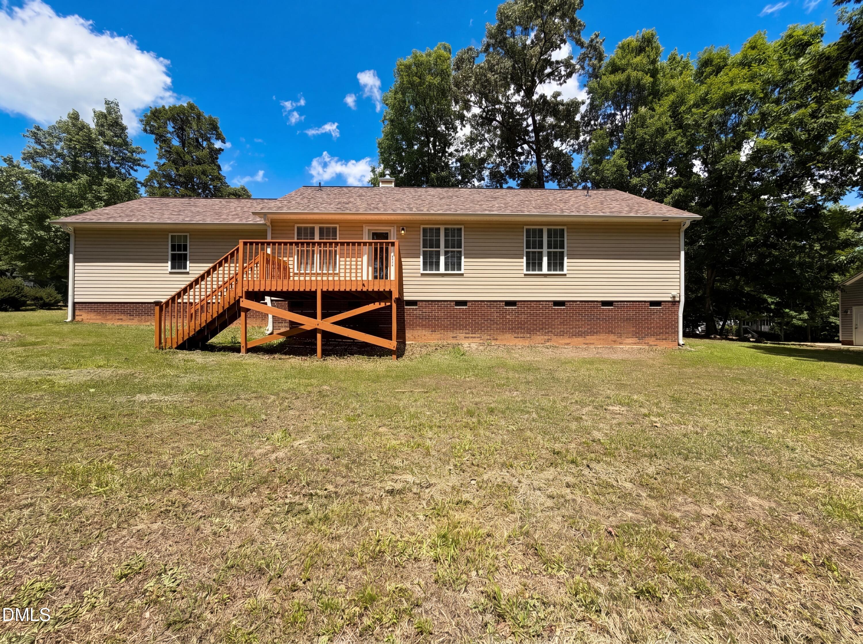 470 Kinsman Court Property Photo 5