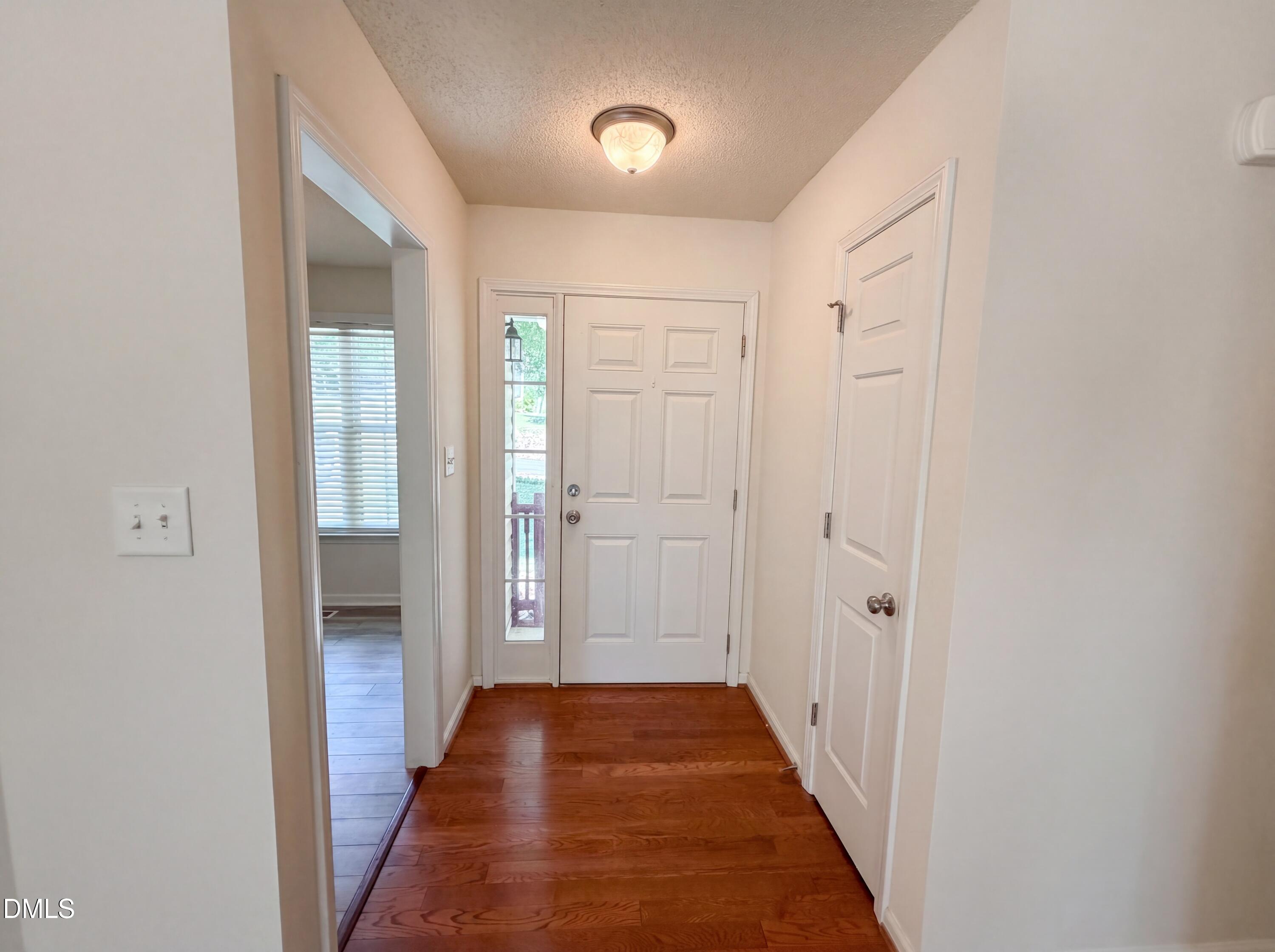 470 Kinsman Court Property Photo 6