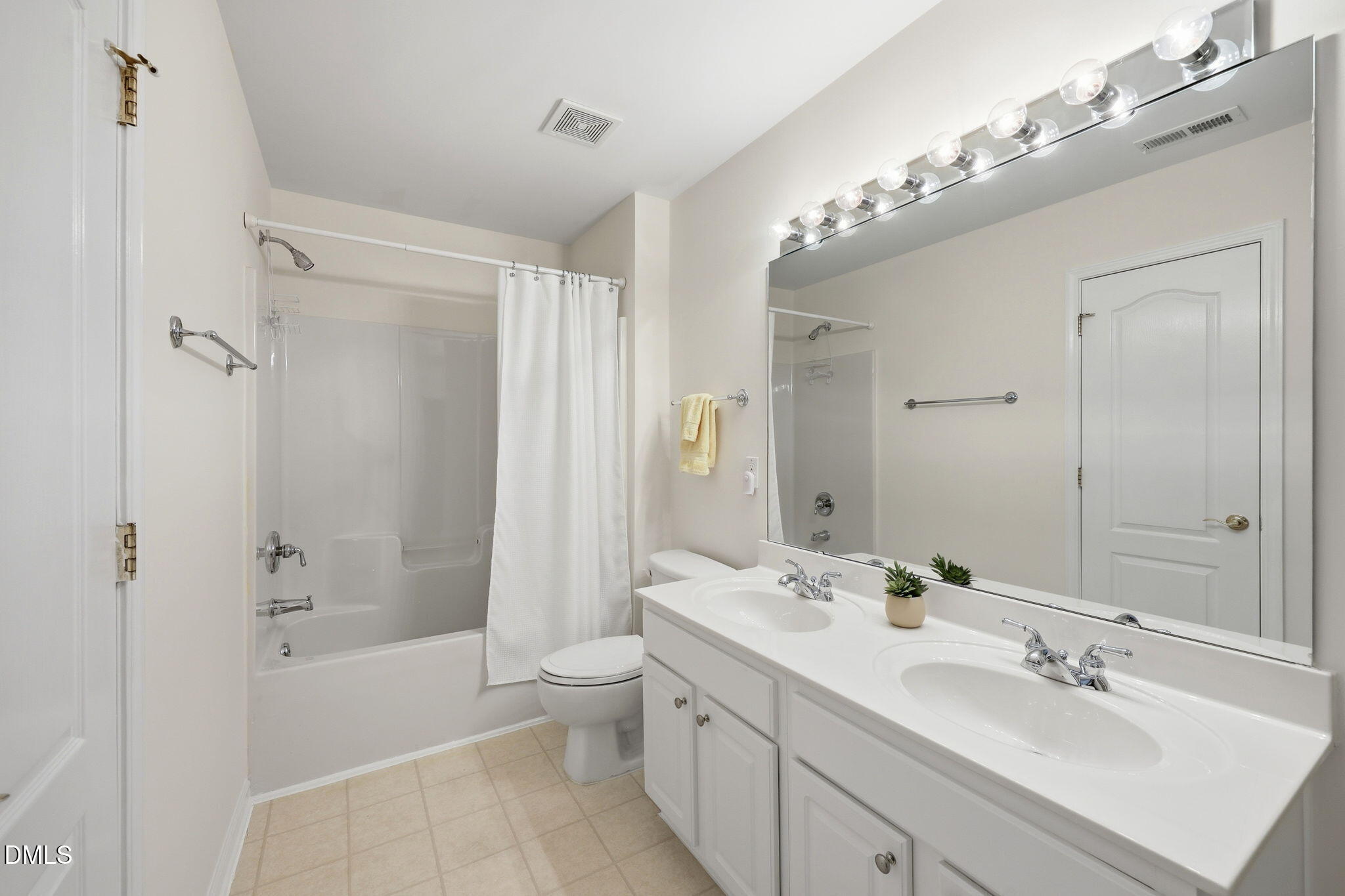 7712 Cloudview Lane Property Photo 19