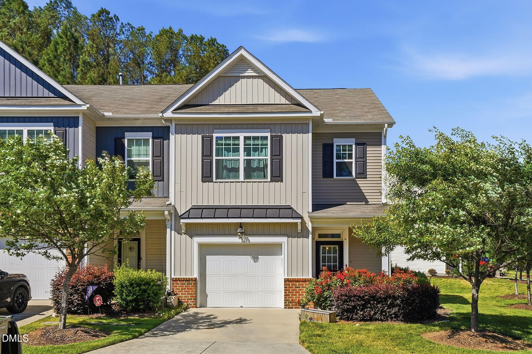 921 Saratoga Drive Property Photo 1
