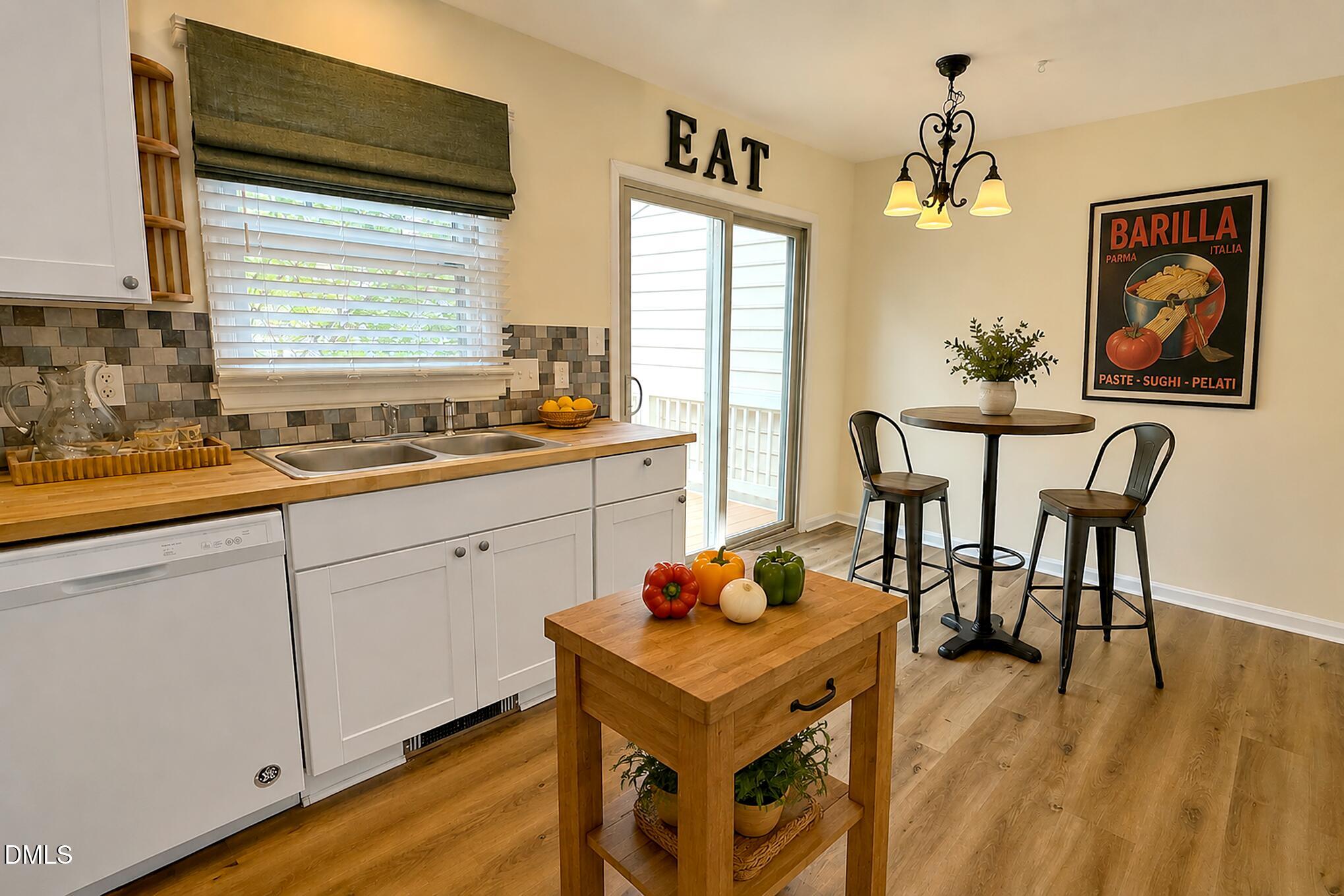 6544 English Oaks Drive Property Photo 11