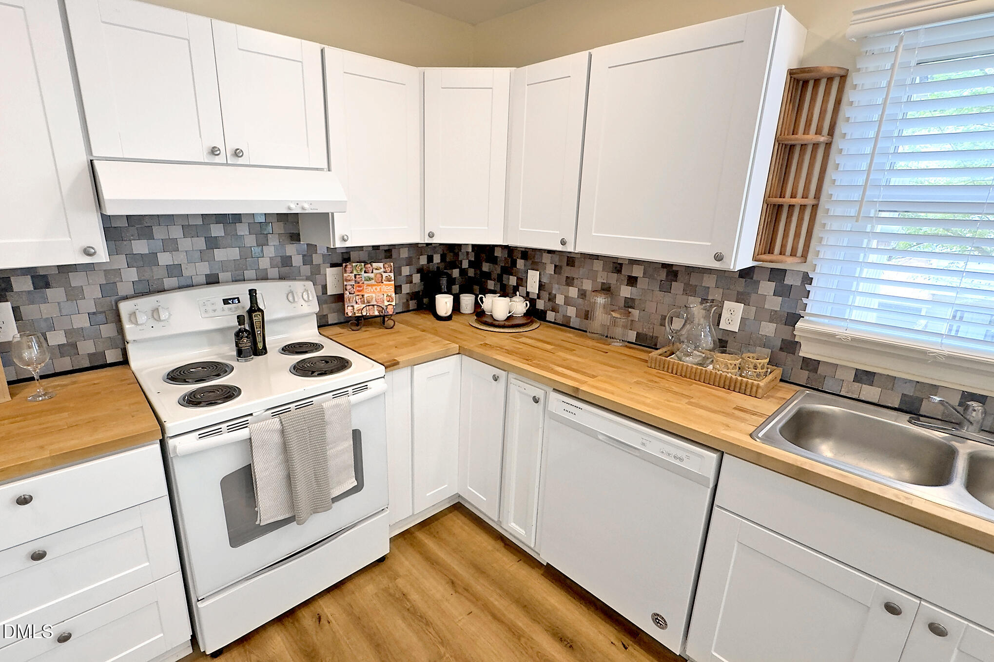 6544 English Oaks Drive Property Photo 16