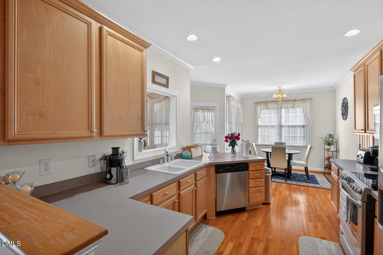 1805 Meeting Street Property Photo 6