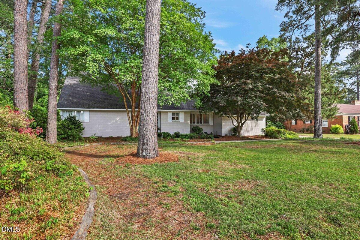 1105 S Vermont Street Property Photo 5
