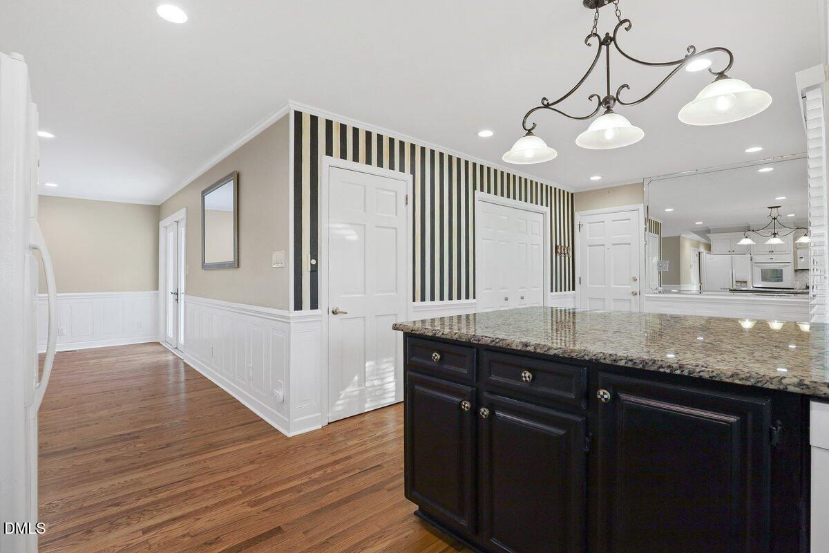 1105 S Vermont Street Property Photo 9