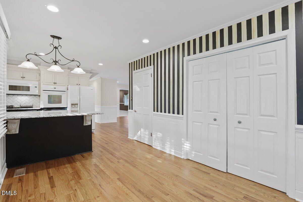 1105 S Vermont Street Property Photo 10