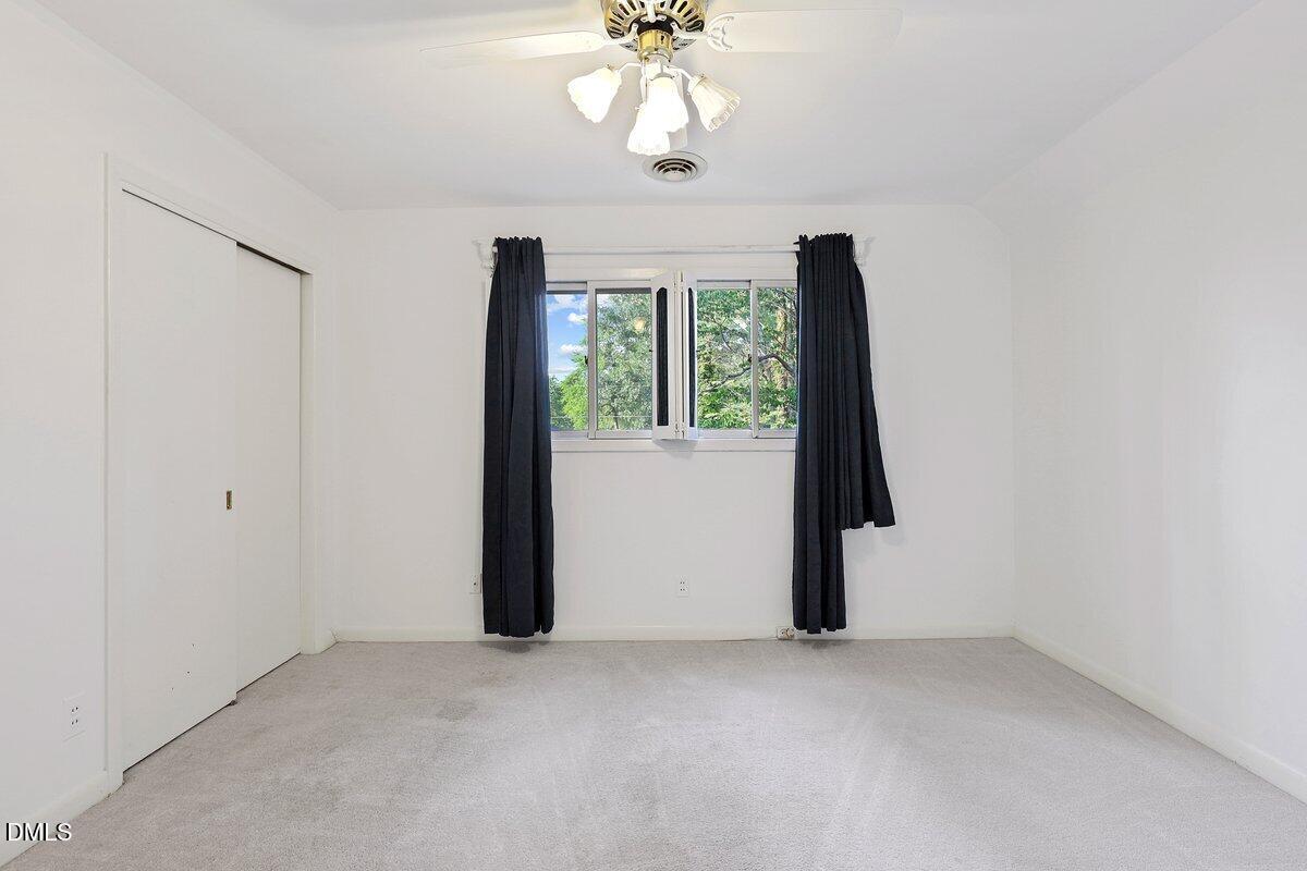 1105 S Vermont Street Property Photo 22