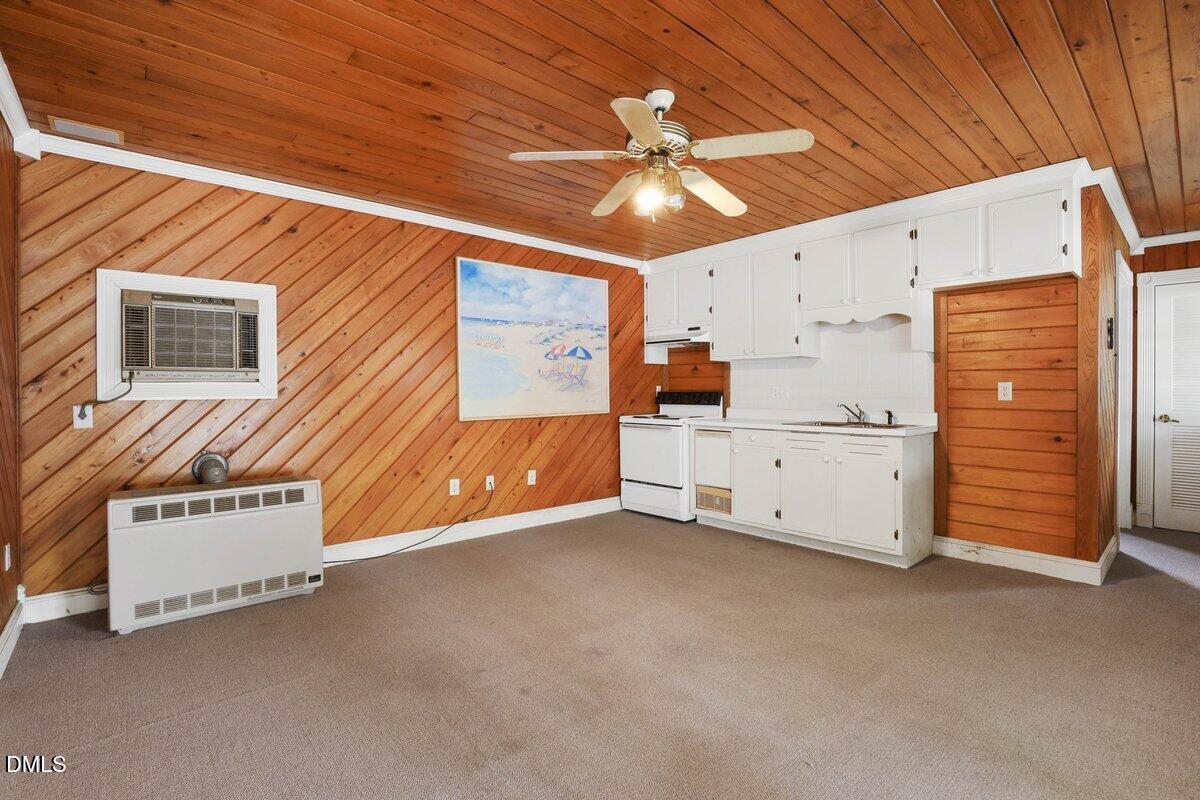 1105 S Vermont Street Property Photo 28