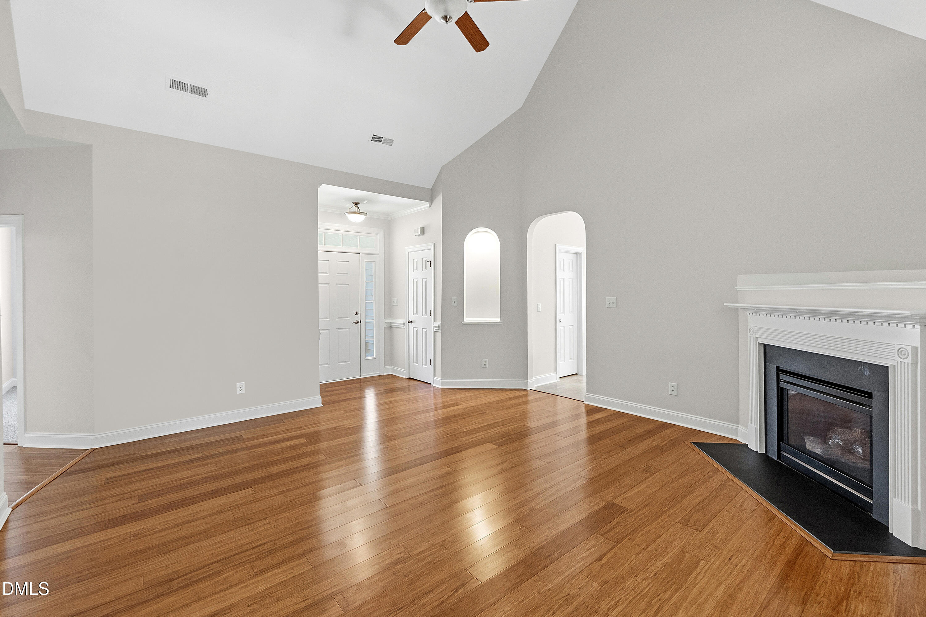 405 Braxcarr Street Property Photo 10