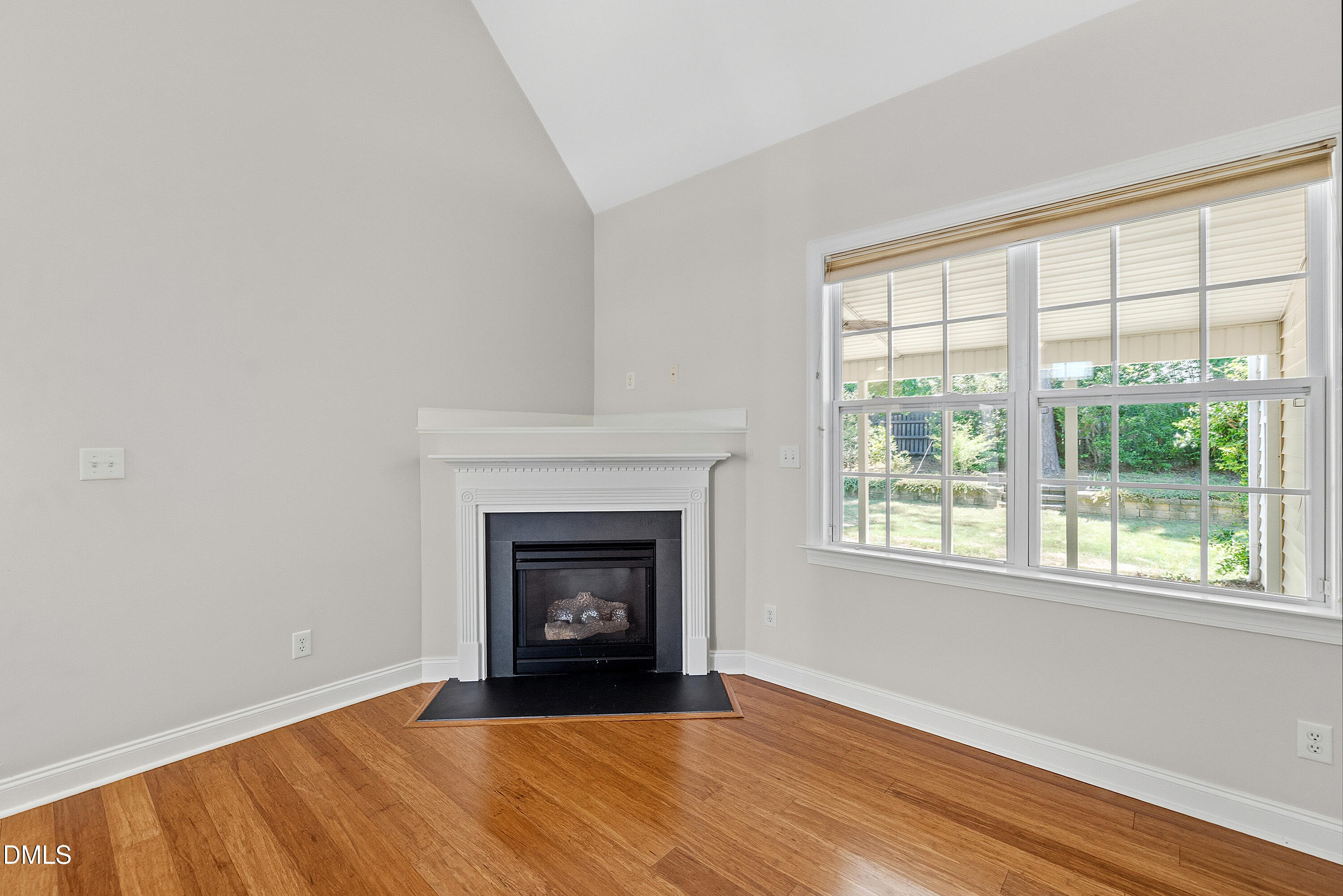405 Braxcarr Street Property Photo 11