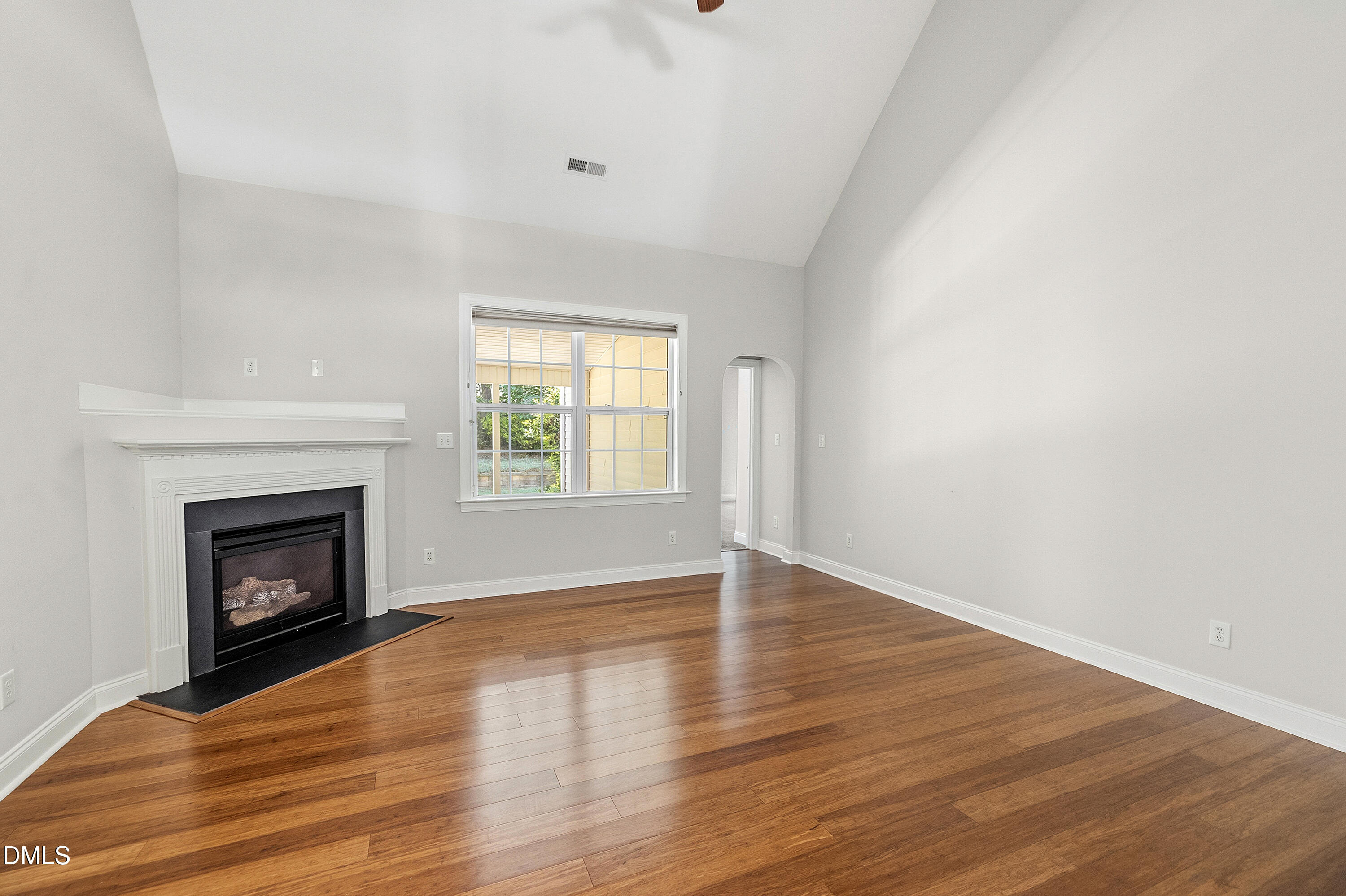 405 Braxcarr Street Property Photo 14
