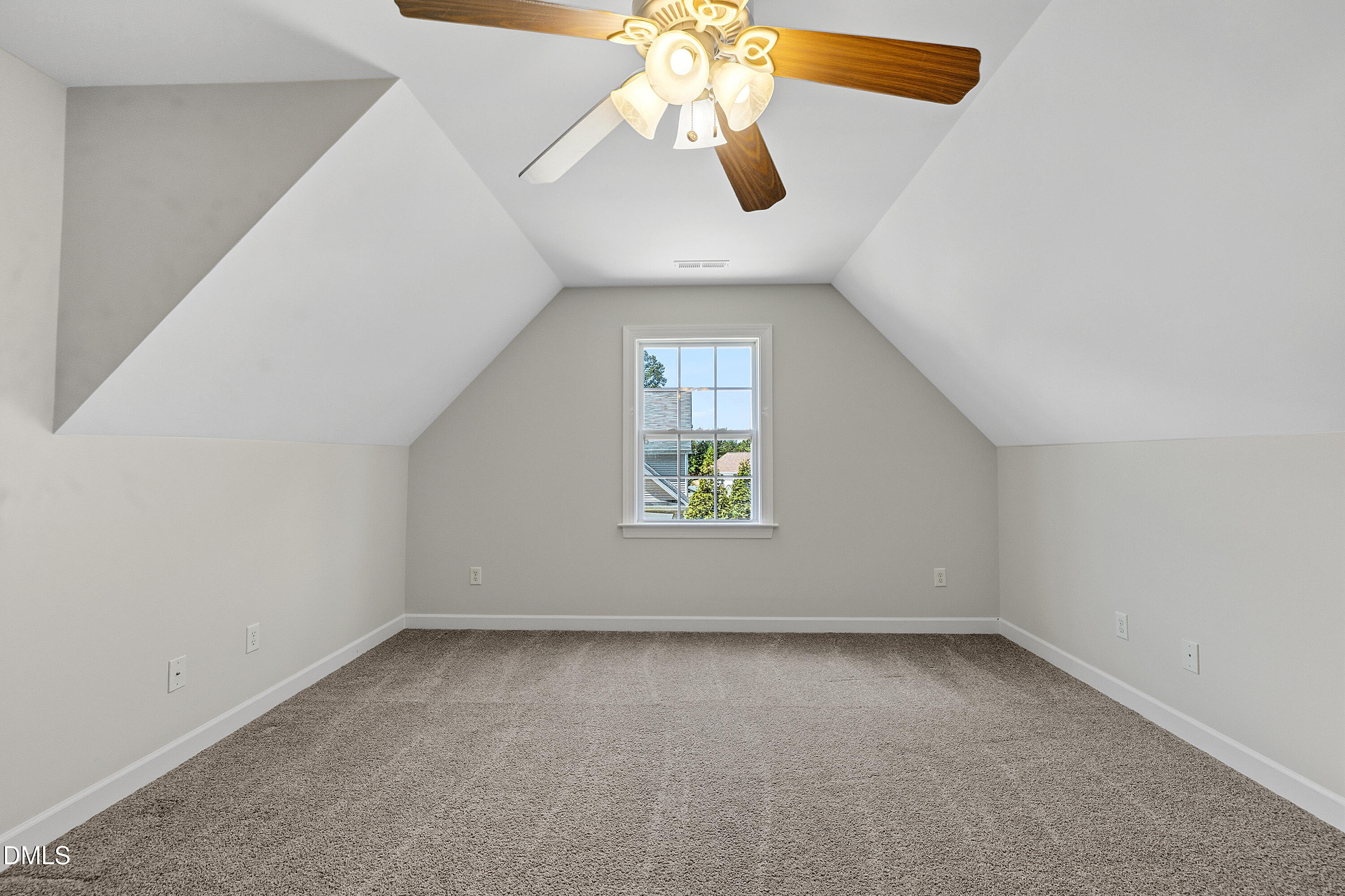 405 Braxcarr Street Property Photo 39