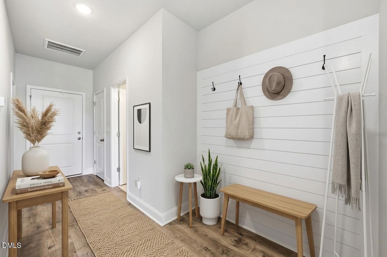 507 Gateway Townes Boulevard Property Photo 8