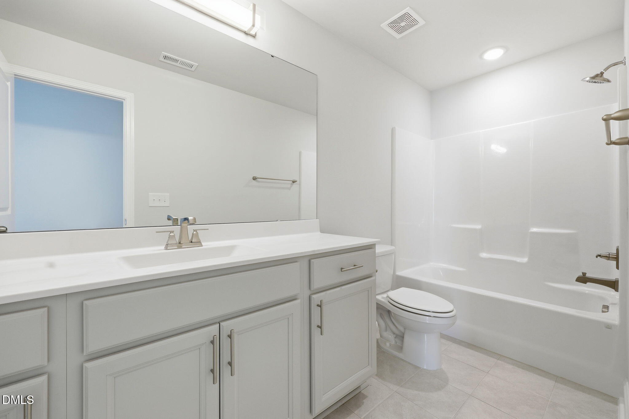 507 Gateway Townes Boulevard Property Photo 49