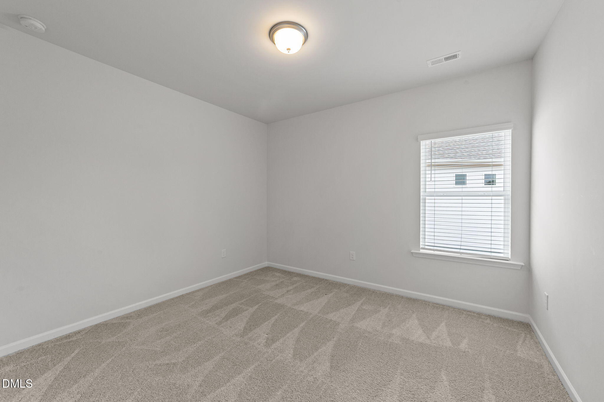 122 Commons Circle Property Photo 24