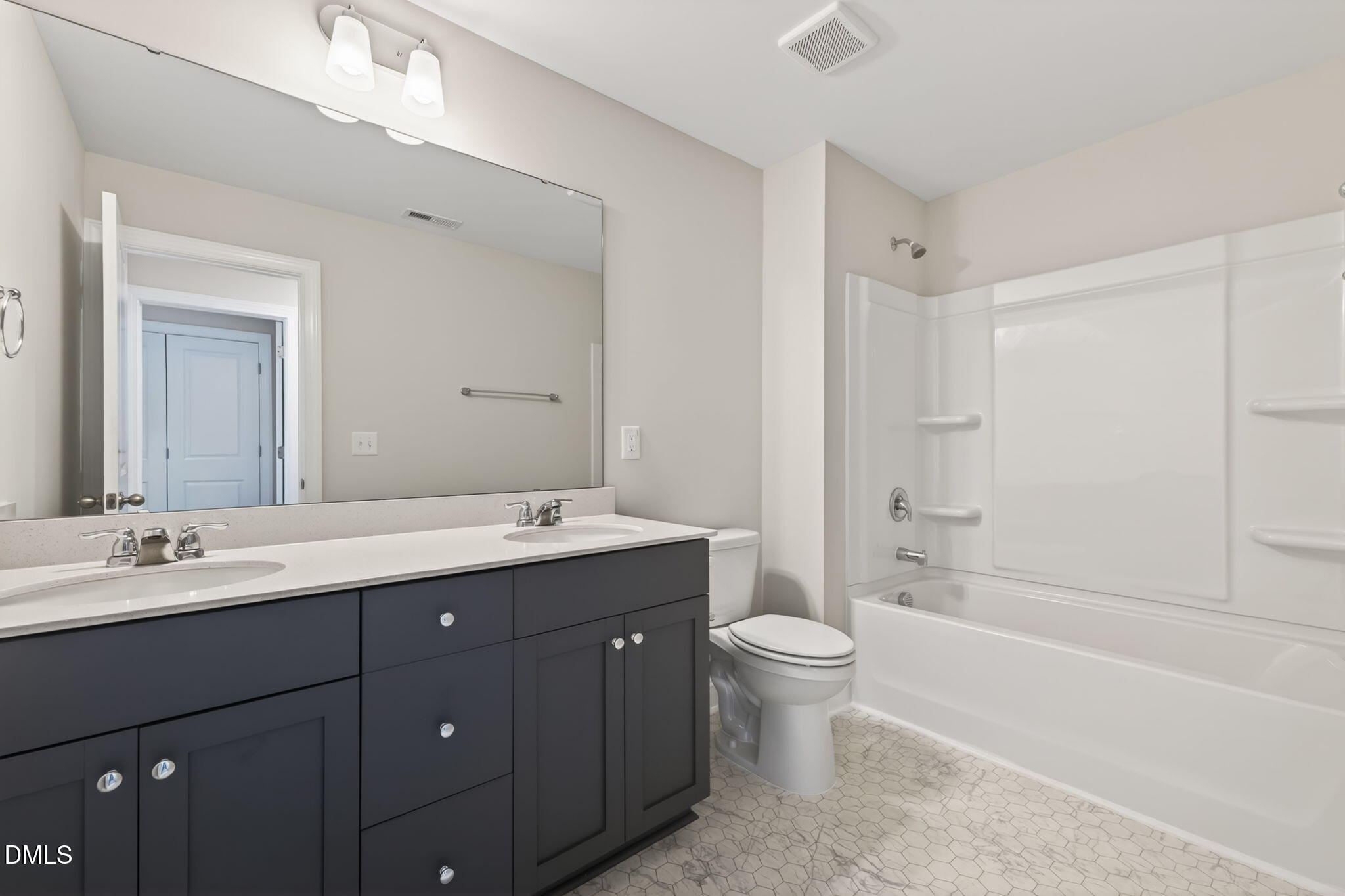 610 Barrington Row Avenue Property Photo 20