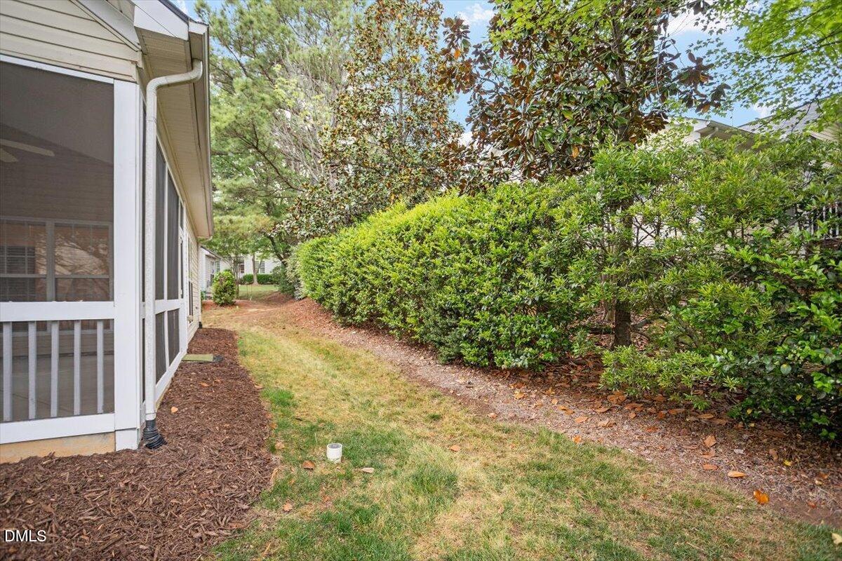 3005 Heritage Pines Drive Property Photo 4
