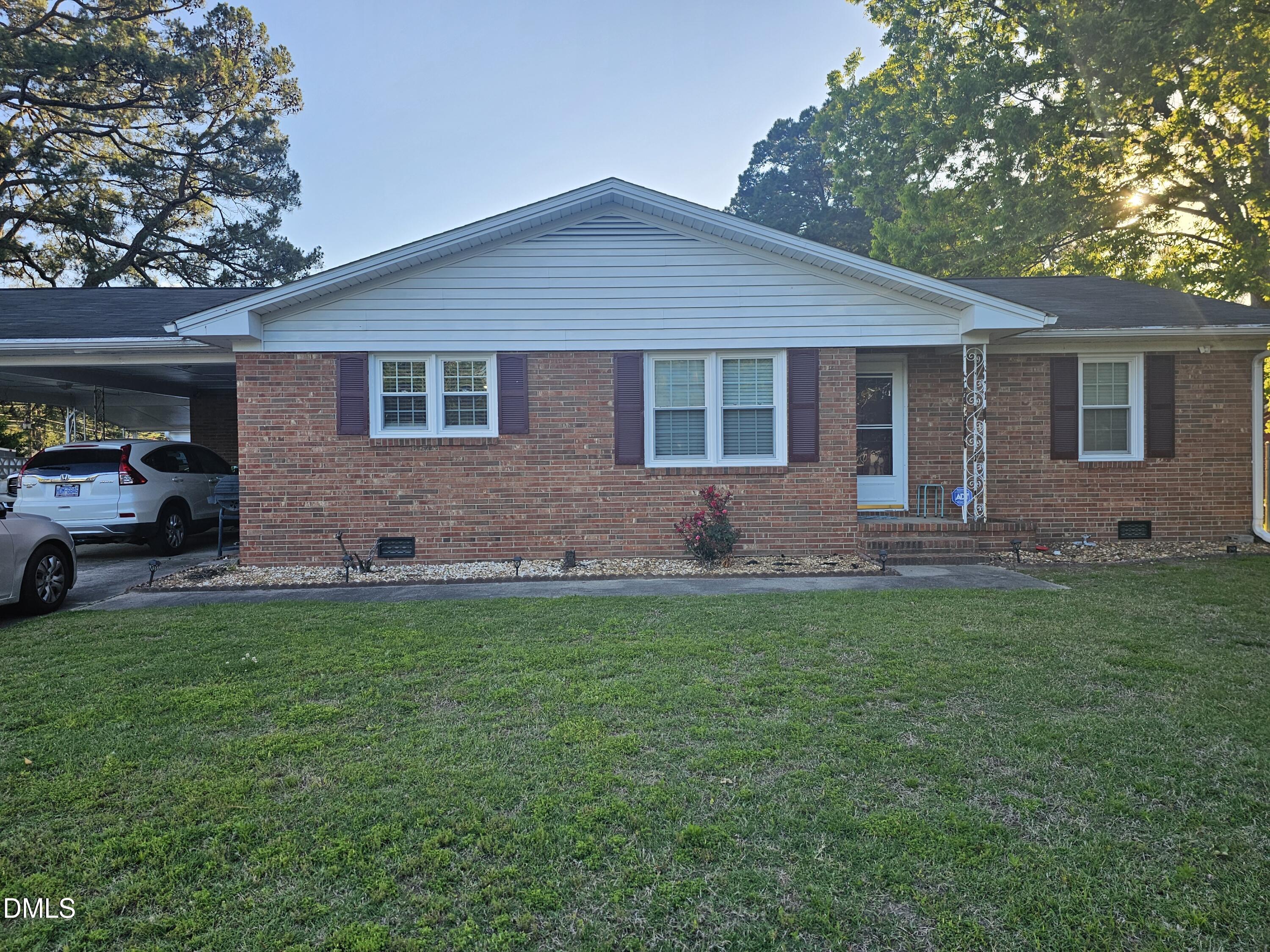 502 Crestview Avenue SW Property Photo 1